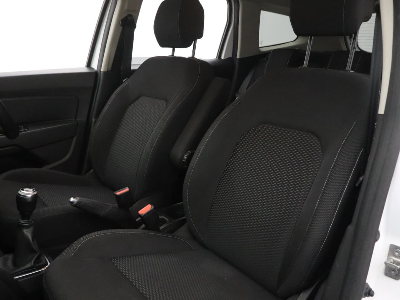 Dacia Duster 1.3 TCe Comfort — image 34