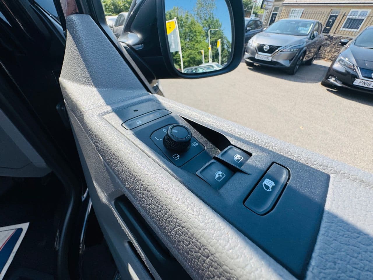 Volkswagen Transporter 2.0 TDI T30 Highline — image 22