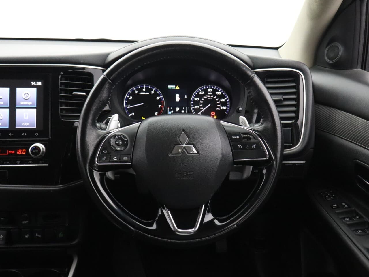 Mitsubishi Outlander 2.0 MIVEC Exceed — image 16