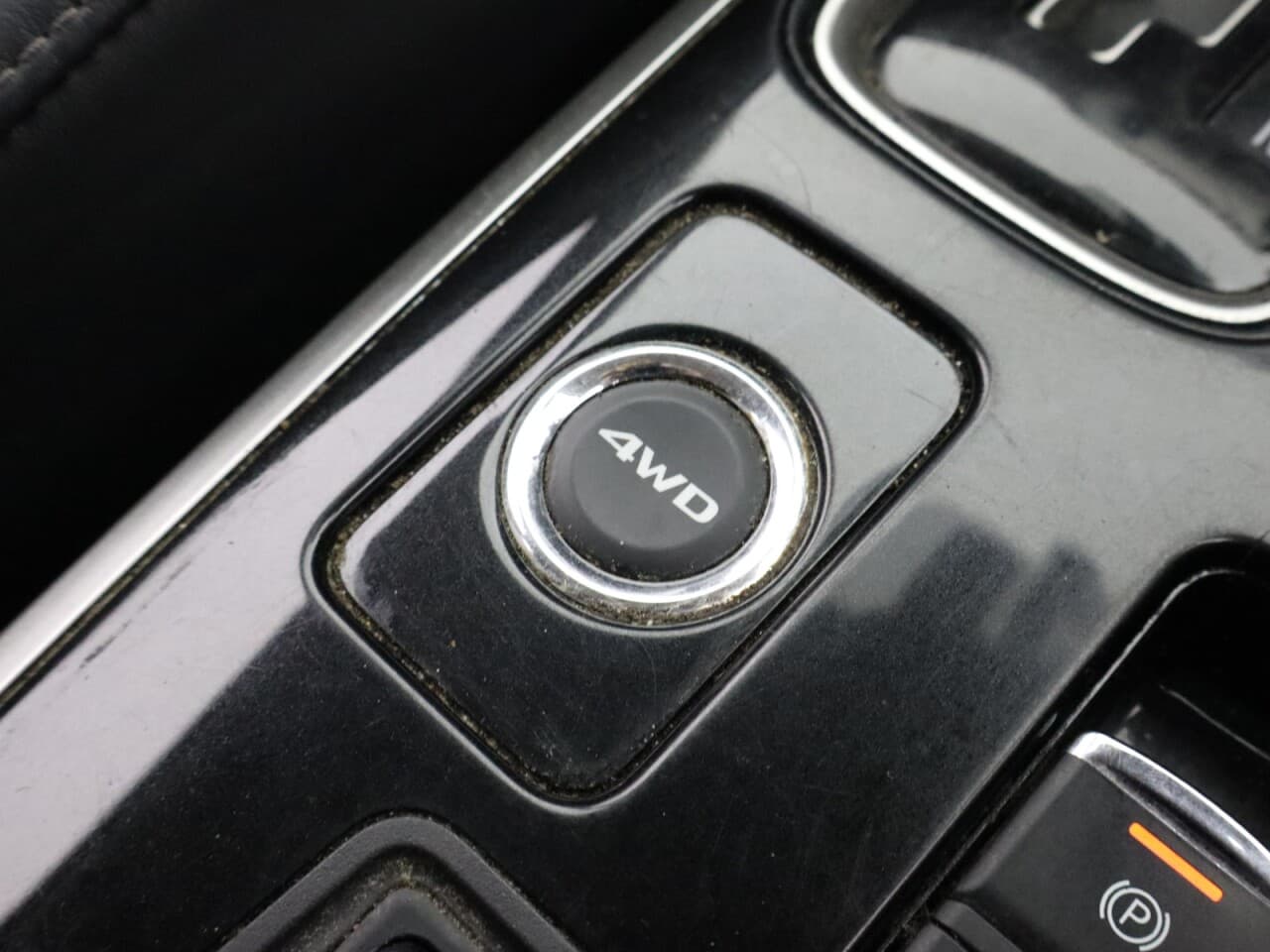 Mitsubishi Outlander 2.0 MIVEC Exceed — image 27