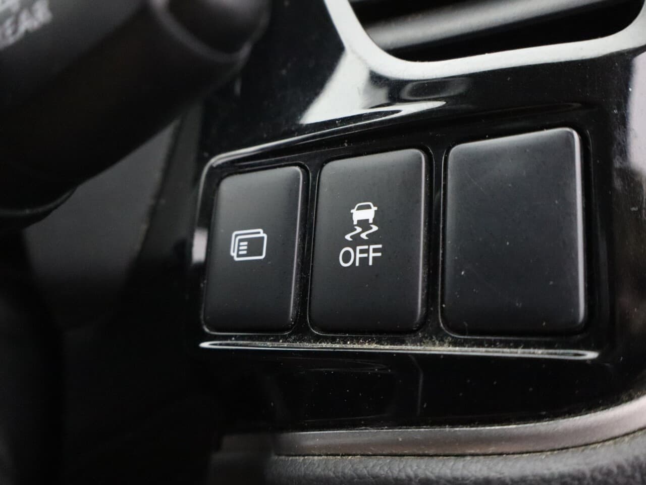 Mitsubishi Outlander 2.0 MIVEC Exceed — image 38