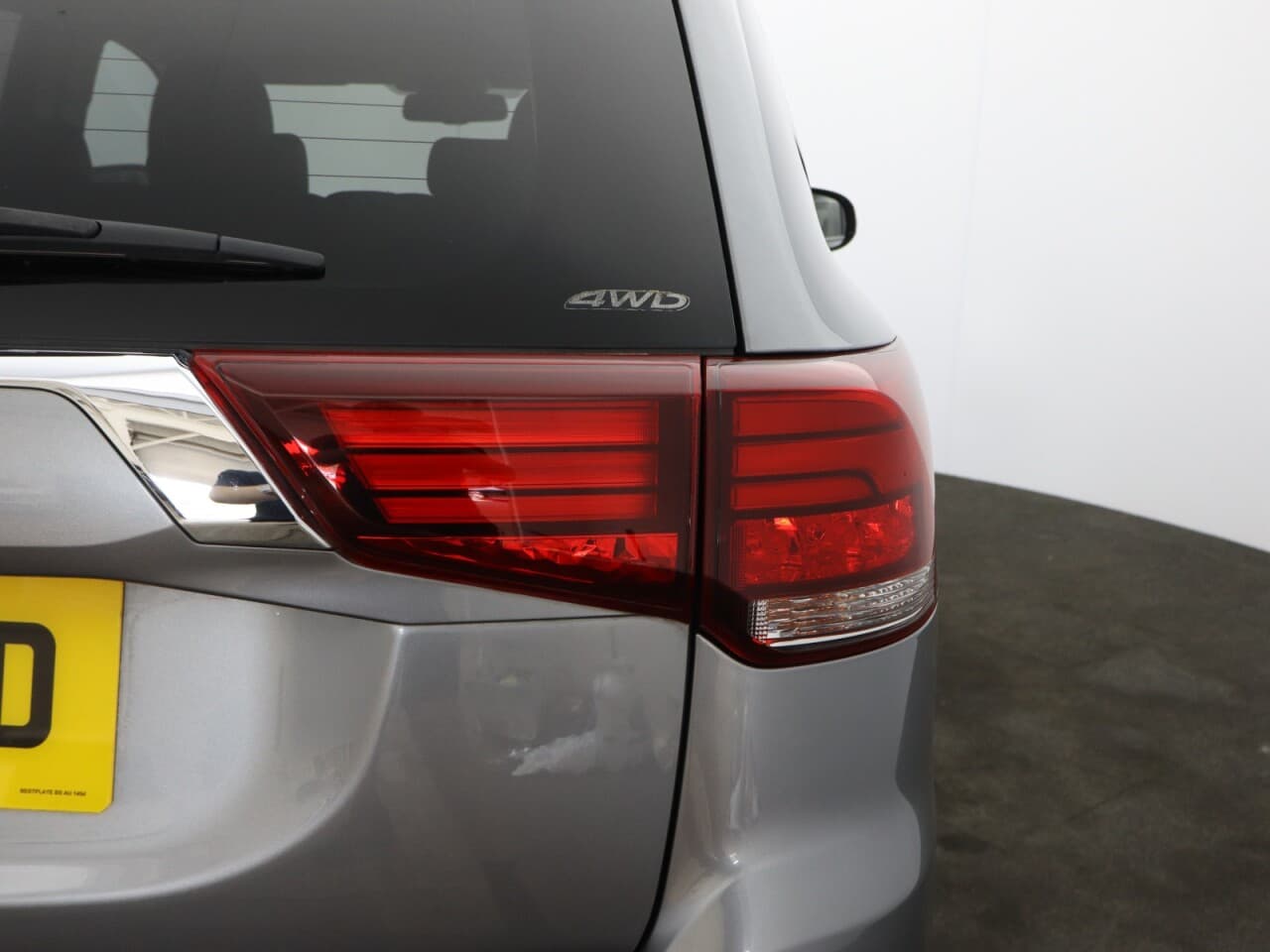 Mitsubishi Outlander 2.0 MIVEC Exceed — image 55