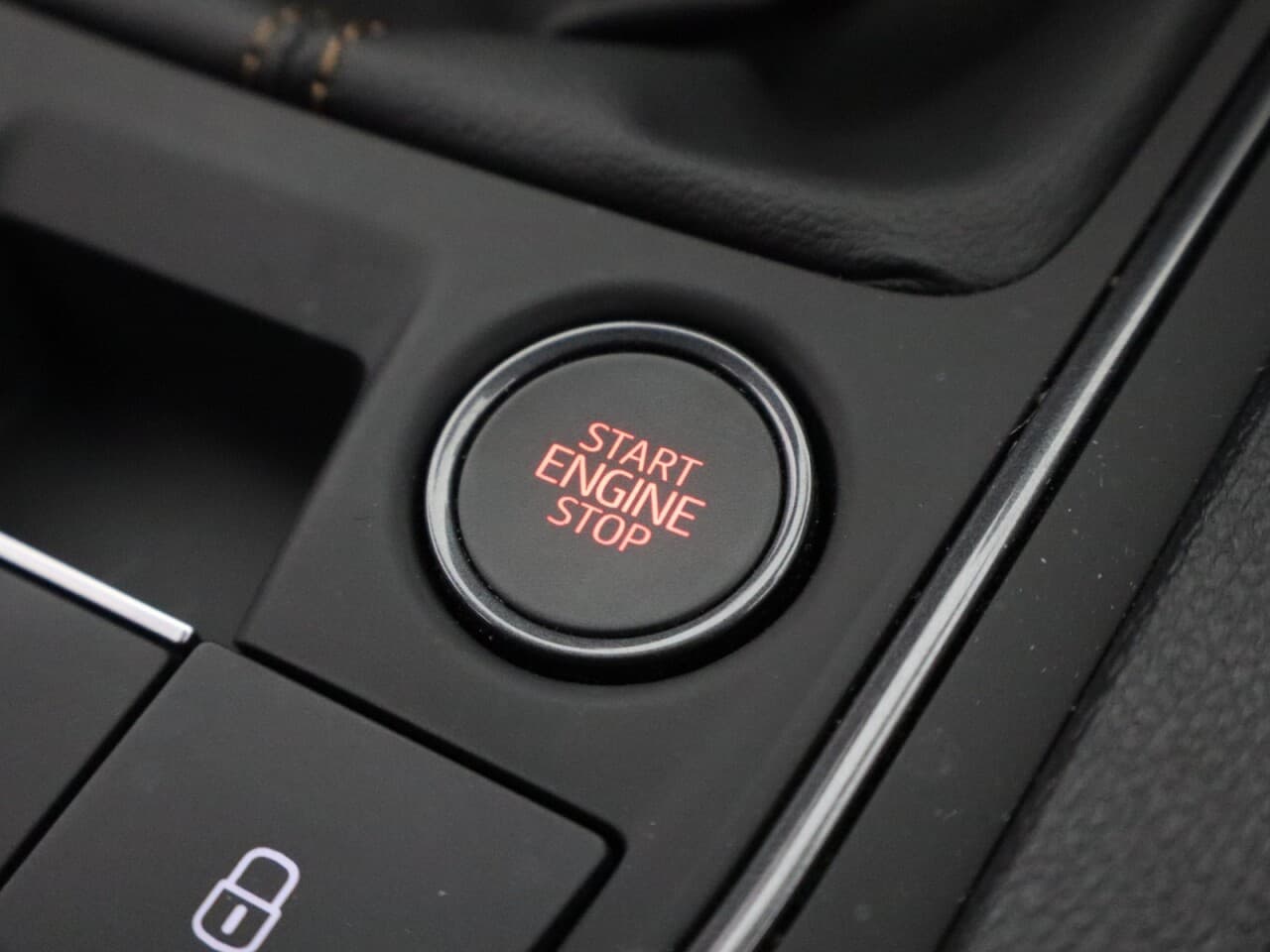 Cupra Leon 1.5 TSI V1 — image 28