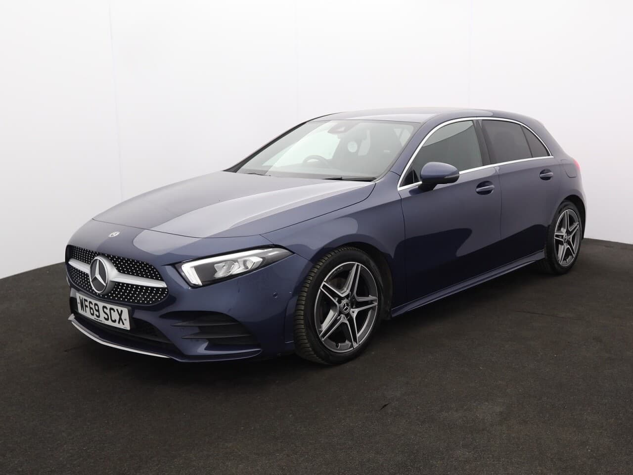 Mercedes-Benz A Class 1.5 A180d AMG Line (Executive) — image 5