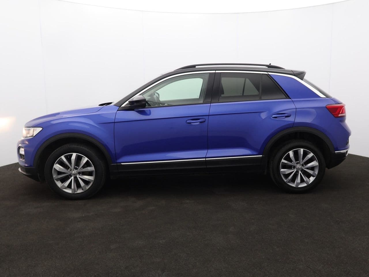 Volkswagen T-Roc 1.5 TSI GPF EVO Design — image 6