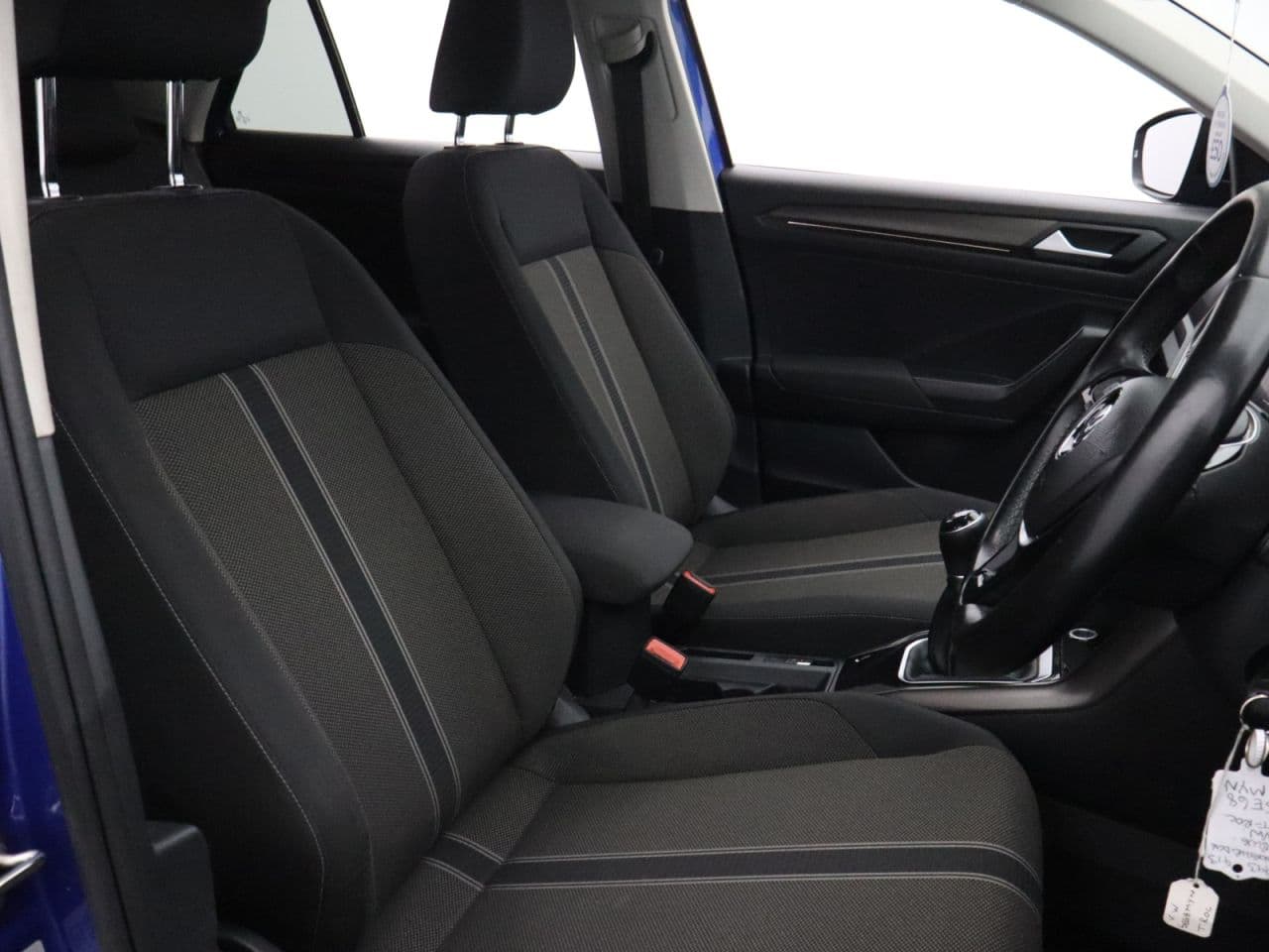 Volkswagen T-Roc 1.5 TSI GPF EVO Design — image 13