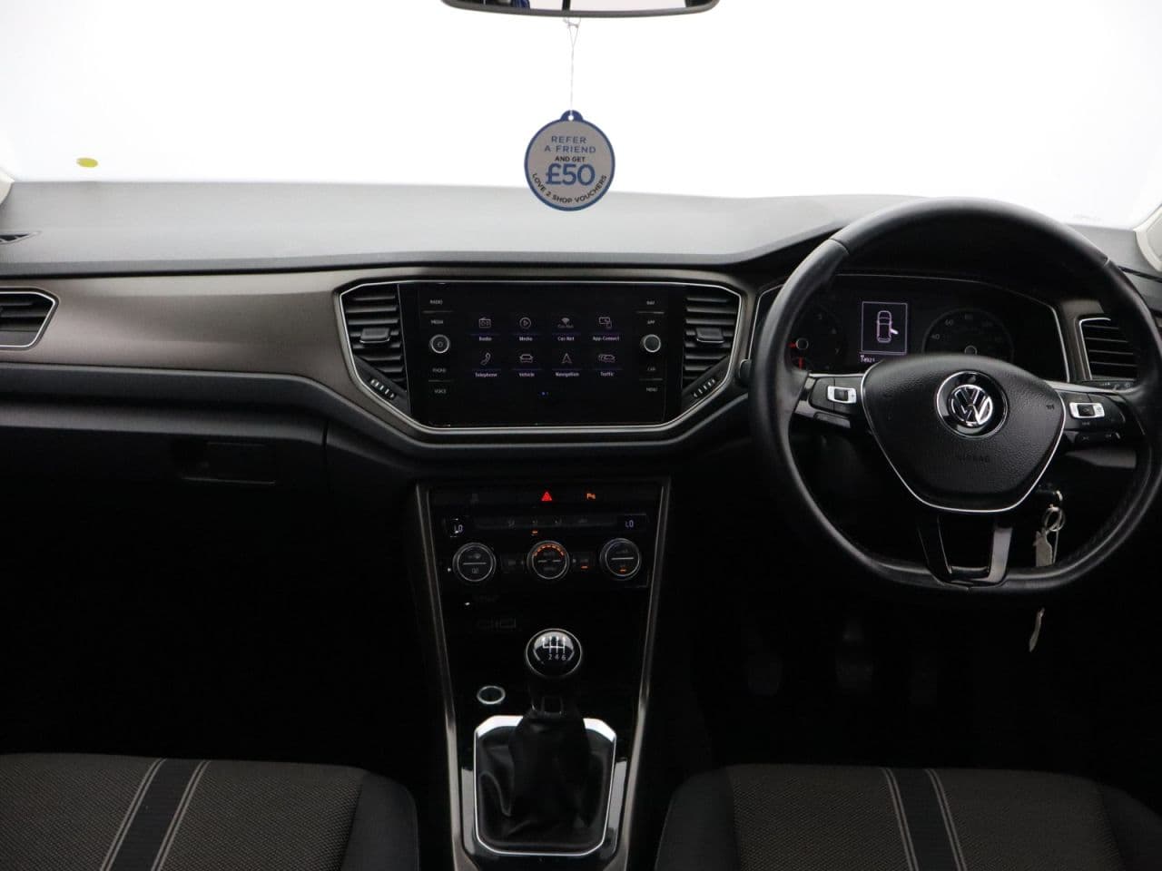 Volkswagen T-Roc 1.5 TSI GPF EVO Design — image 15