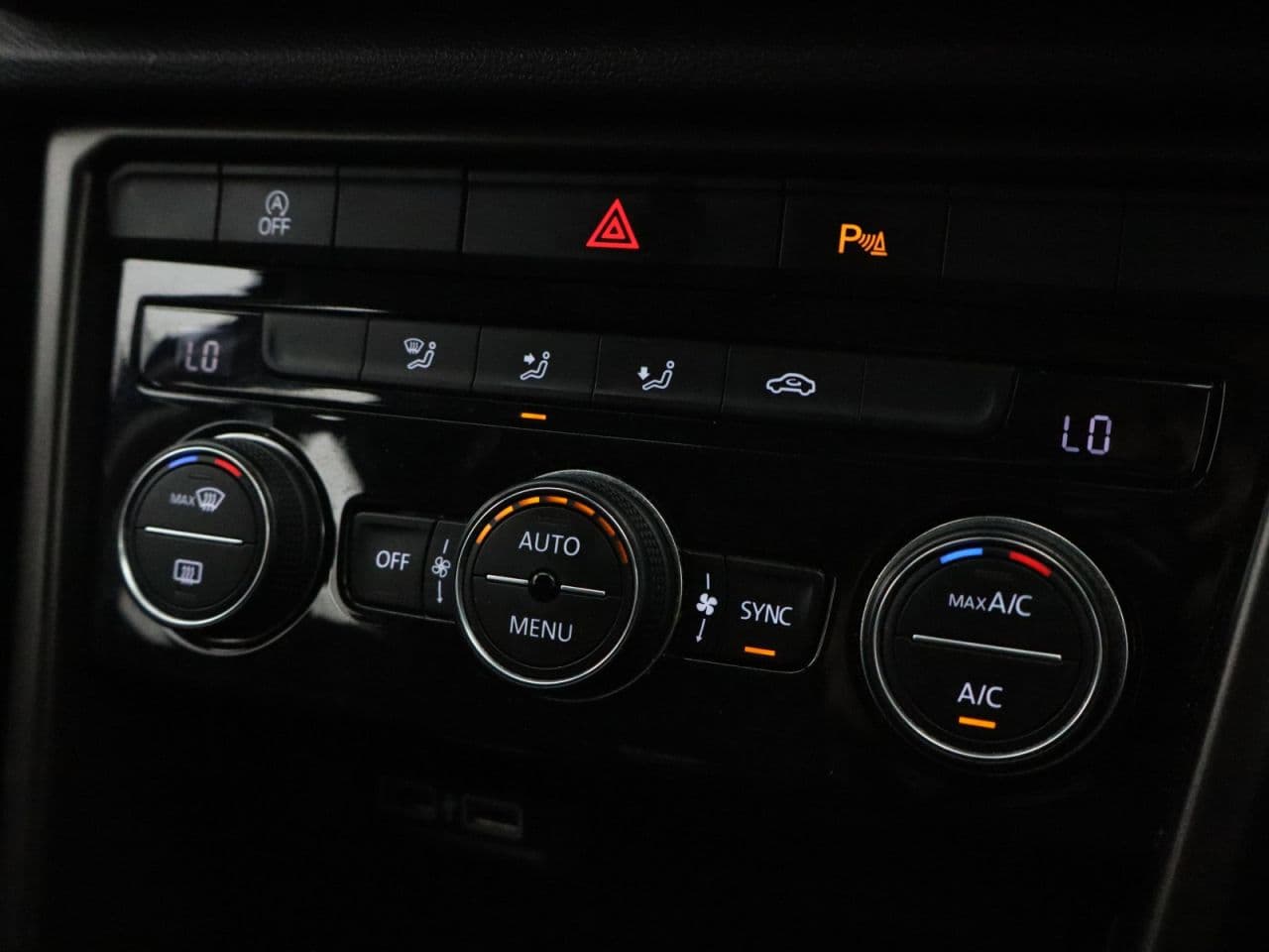 Volkswagen T-Roc 1.5 TSI GPF EVO Design — image 26