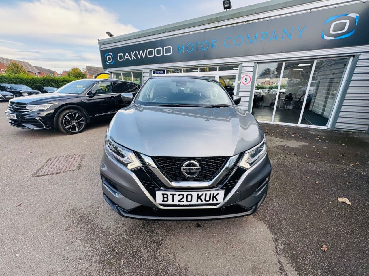 Nissan Qashqai 1.3 DIG-T Acenta Premium — image 2
