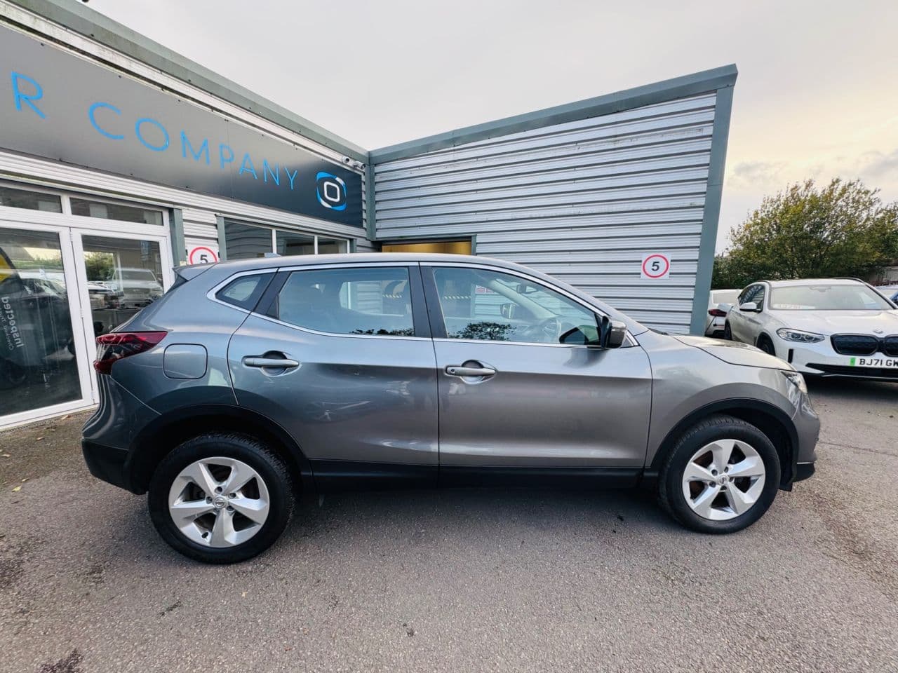 Nissan Qashqai 1.3 DIG-T Acenta Premium — image 6
