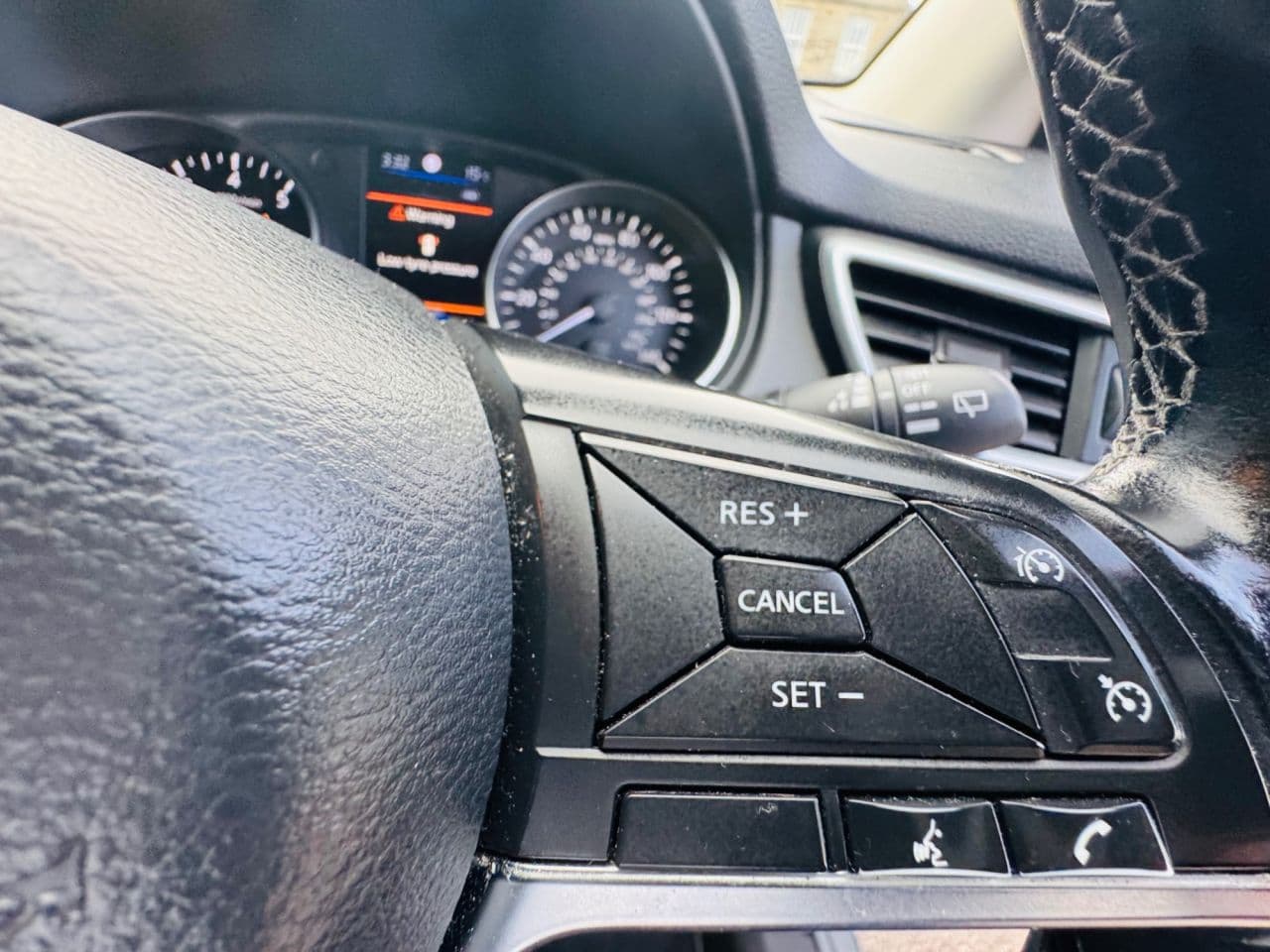 Nissan Qashqai 1.3 DIG-T Acenta Premium — image 20