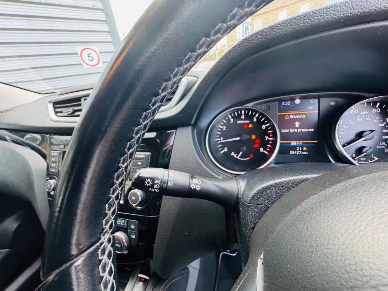 Nissan Qashqai 1.3 DIG-T Acenta Premium — image 23