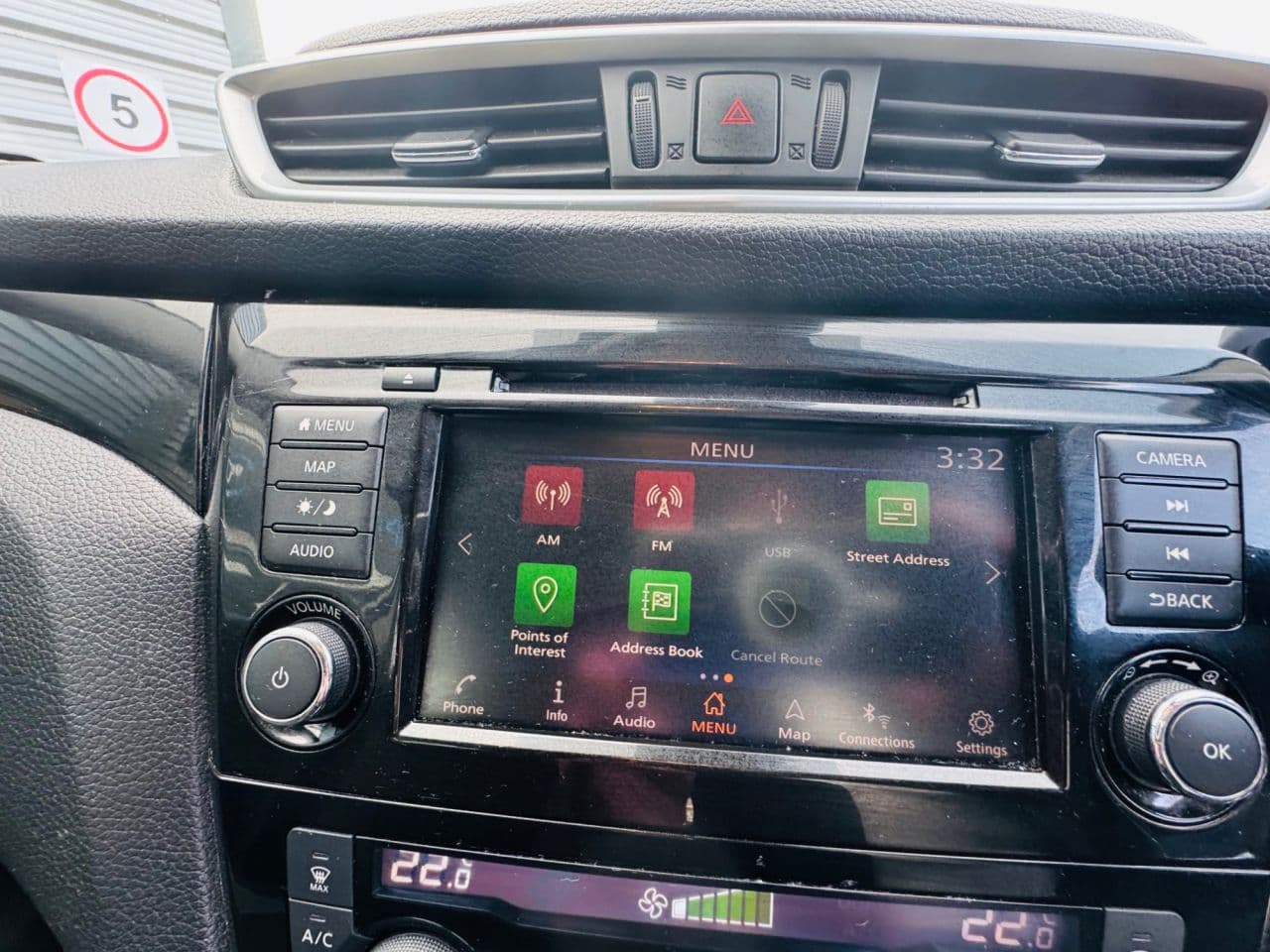 Nissan Qashqai 1.3 DIG-T Acenta Premium — image 30
