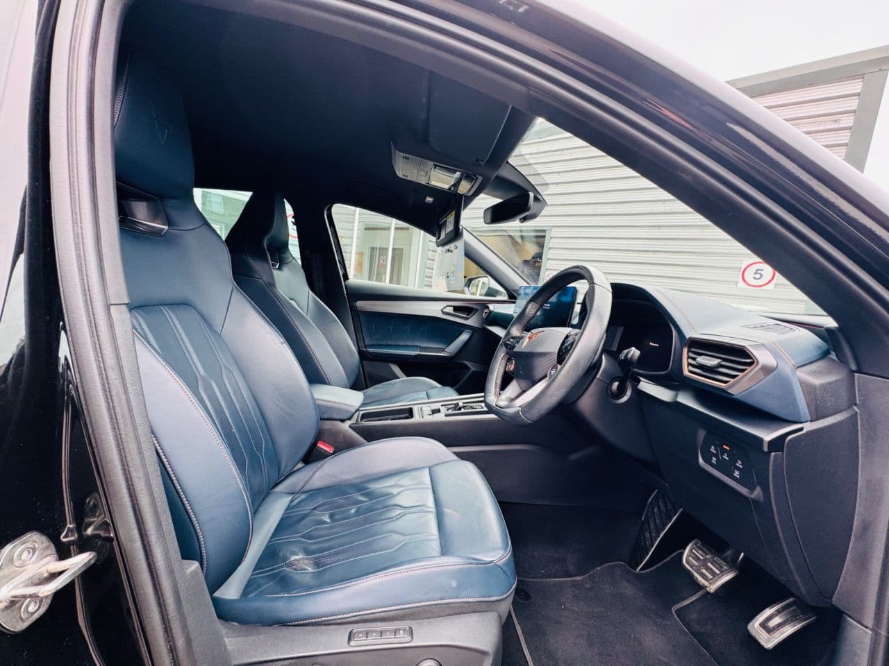 Cupra Formentor 1.4 eHybrid 12.8kWh VZ2 — image 12