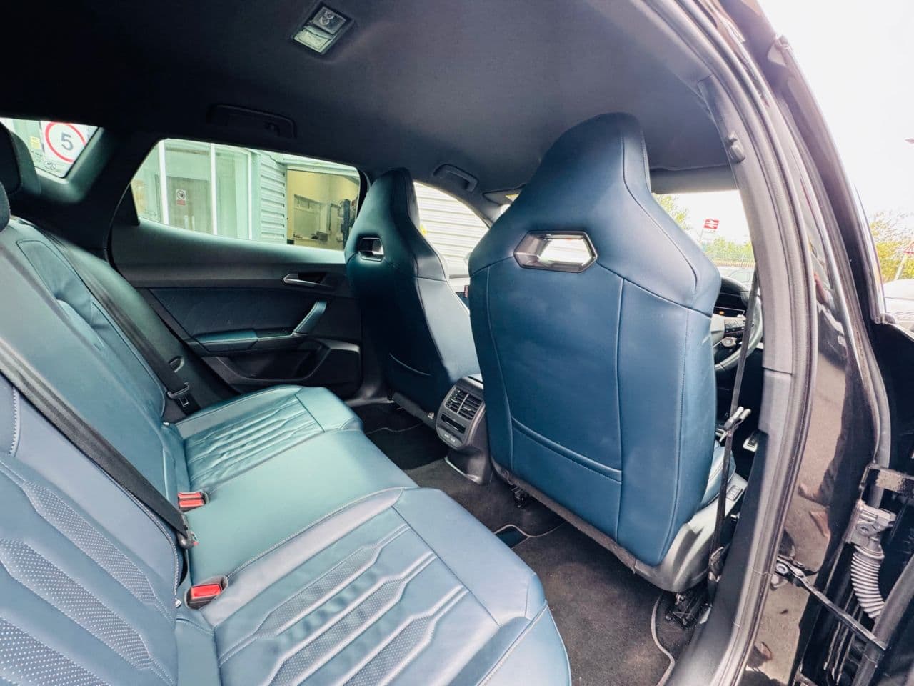 Cupra Formentor 1.4 eHybrid 12.8kWh VZ2 — image 16