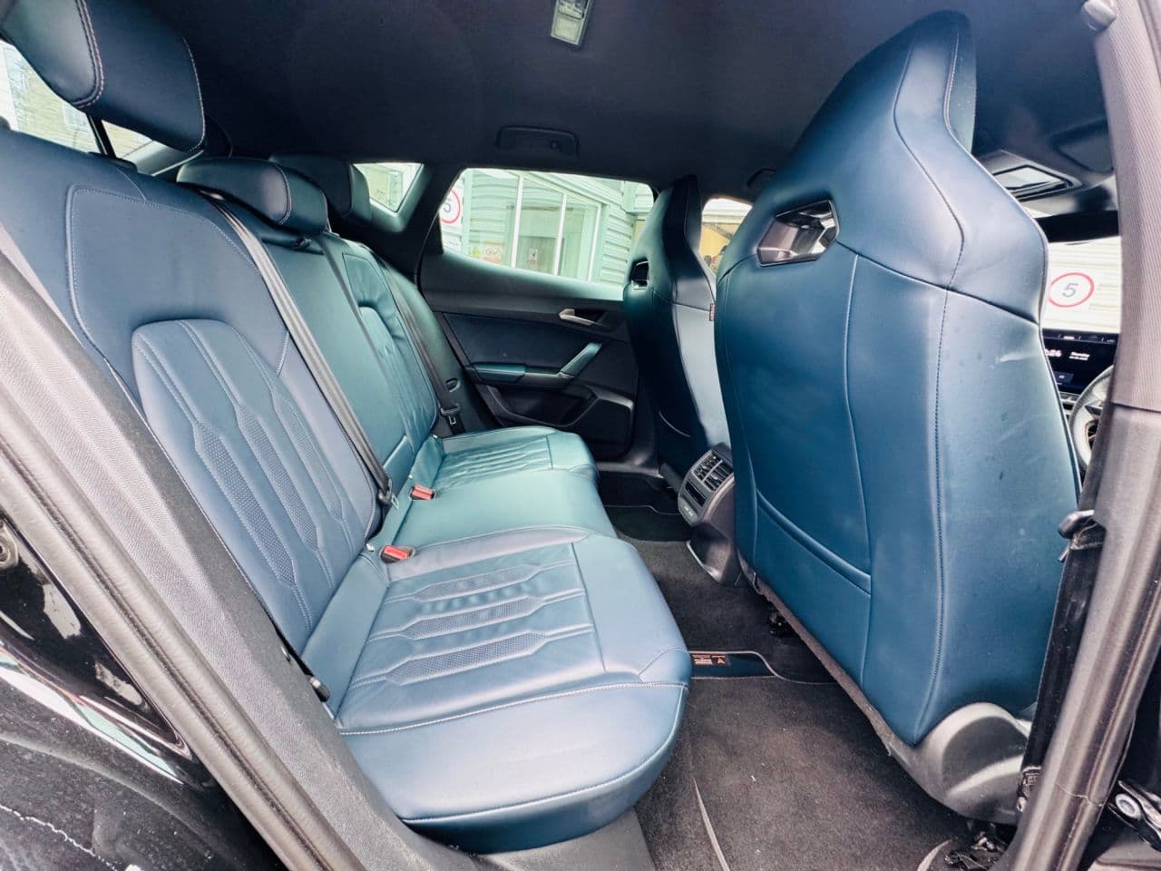Cupra Formentor 1.4 eHybrid 12.8kWh VZ2 — image 17