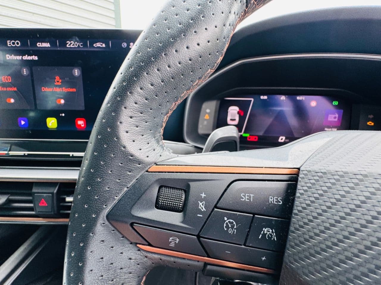 Cupra Formentor 1.4 eHybrid 12.8kWh VZ2 — image 35