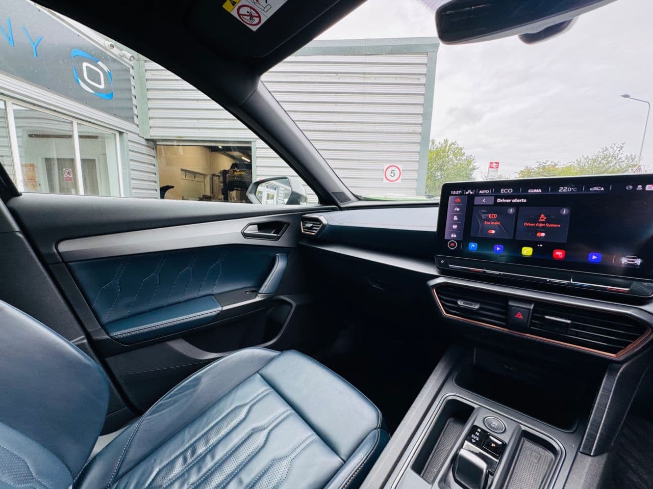 Cupra Formentor 1.4 eHybrid 12.8kWh VZ2 — image 36