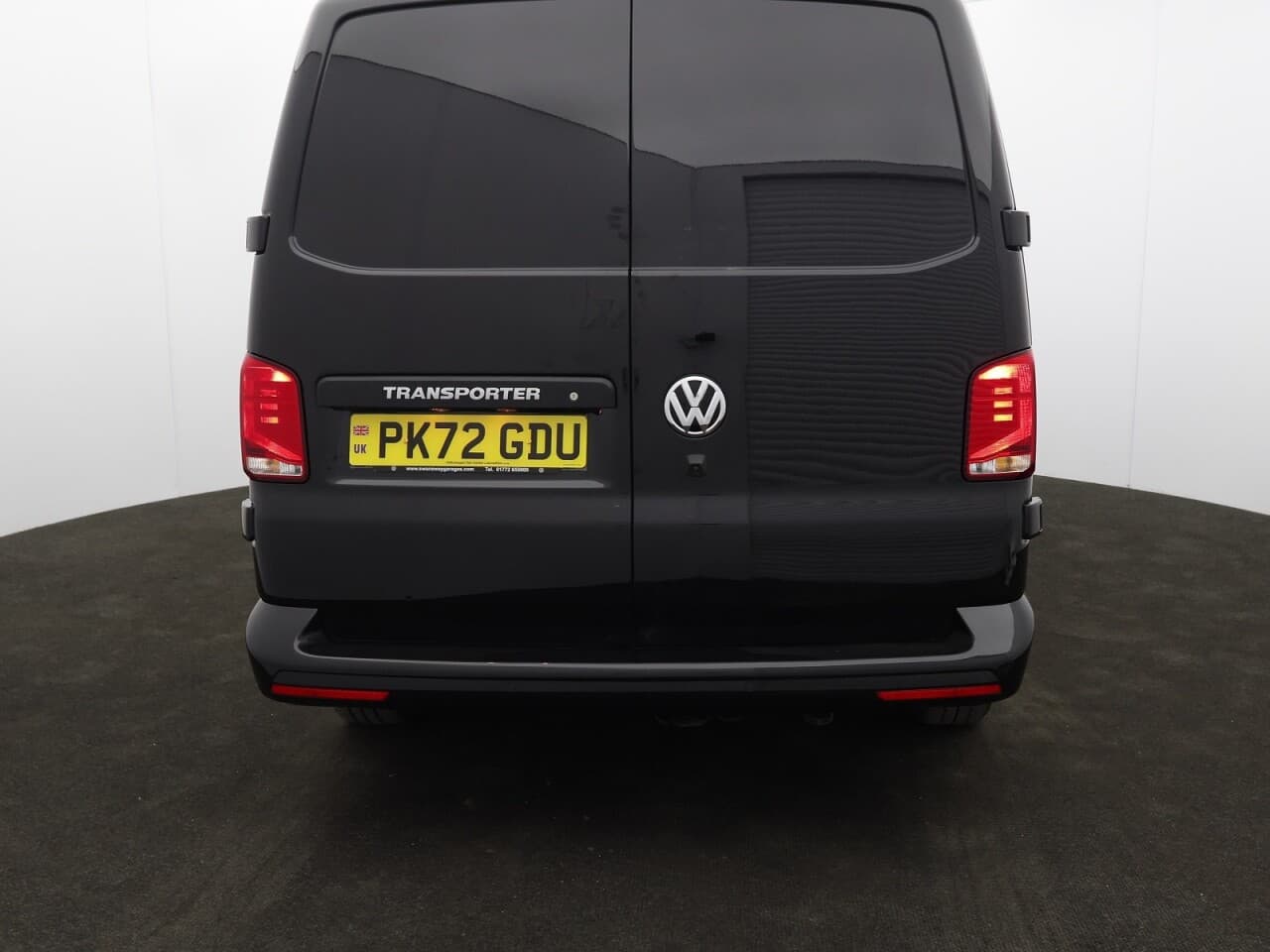 Volkswagen Transporter 2.0 TDI T30 Highline — image 9