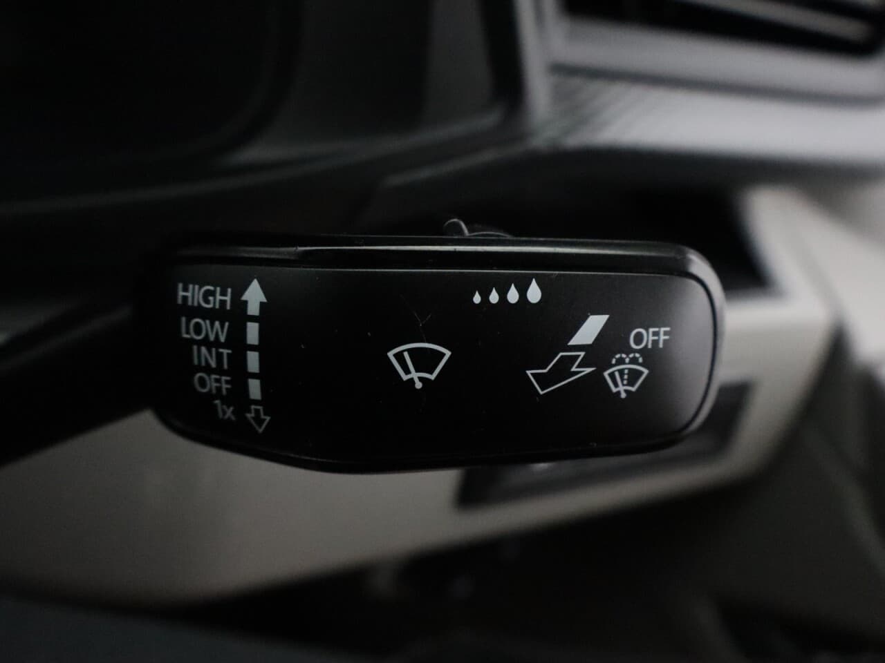 Volkswagen Transporter 2.0 TDI T30 Highline — image 32