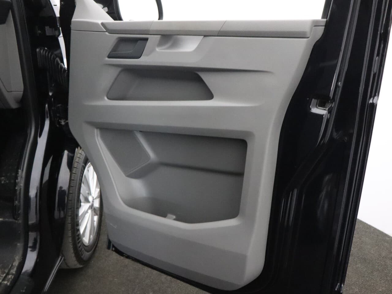 Volkswagen Transporter 2.0 TDI T30 Highline — image 34