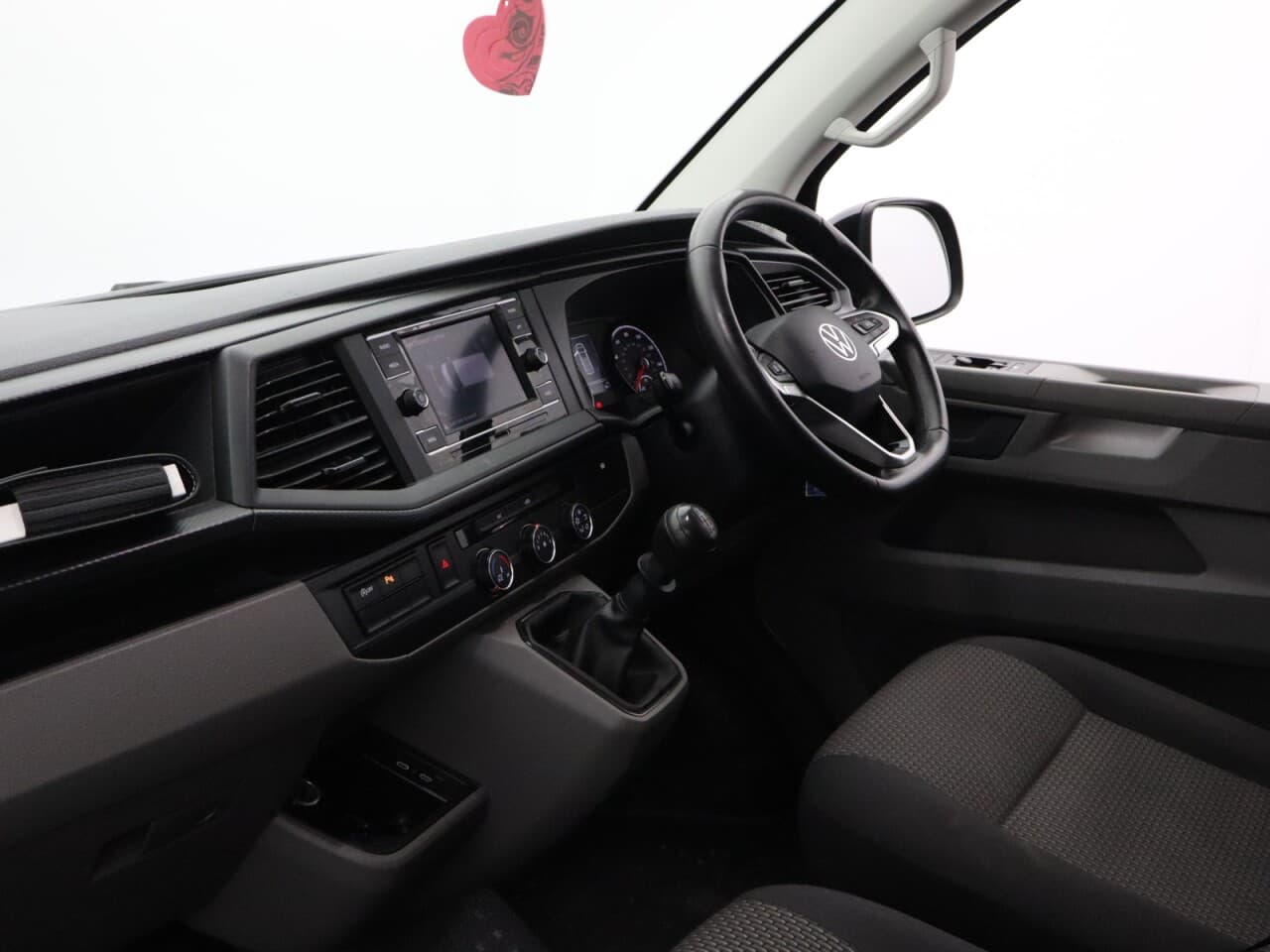 Volkswagen Transporter 2.0 TDI T30 Highline — image 37