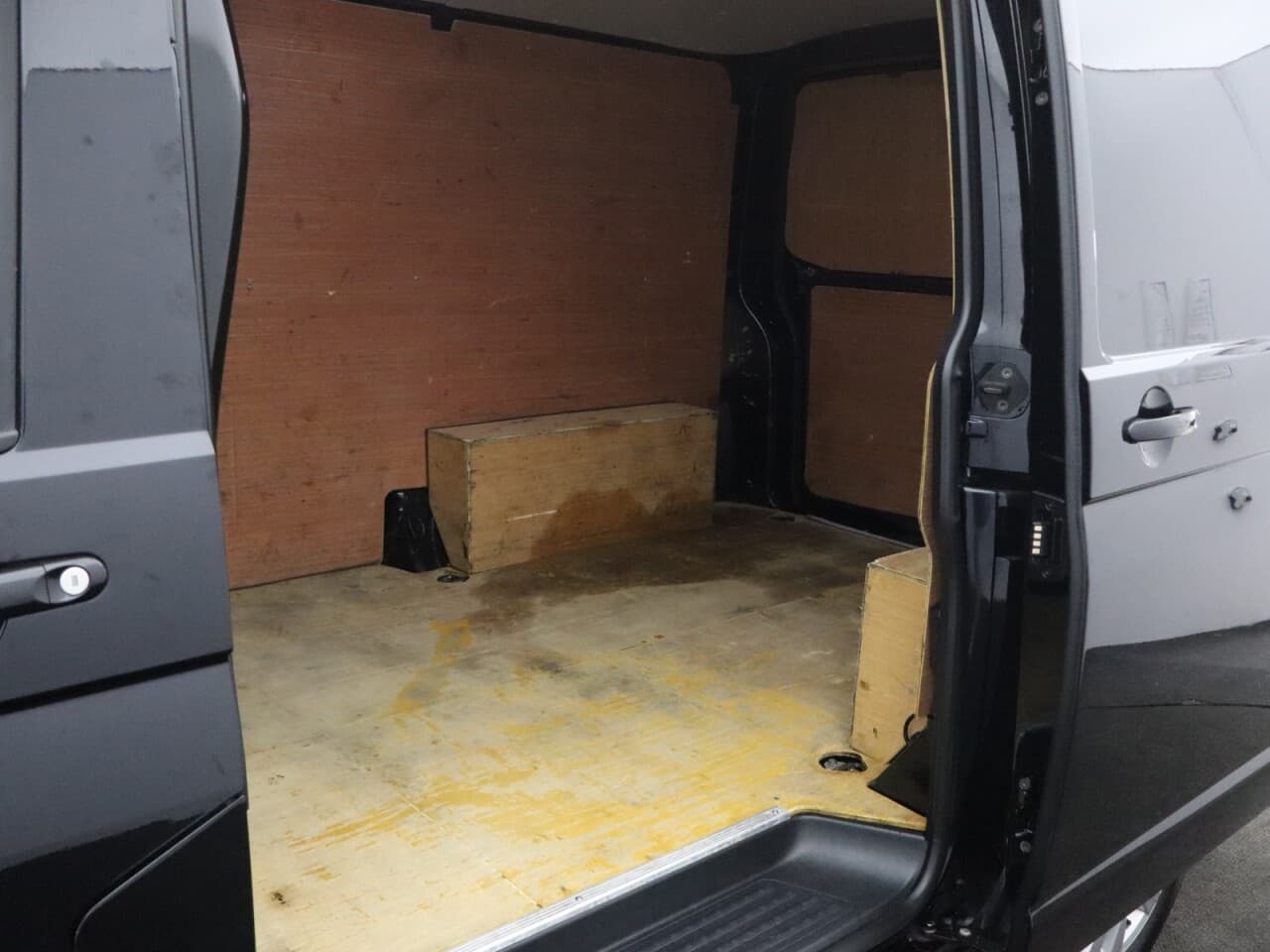 Volkswagen Transporter 2.0 TDI T30 Highline — image 39