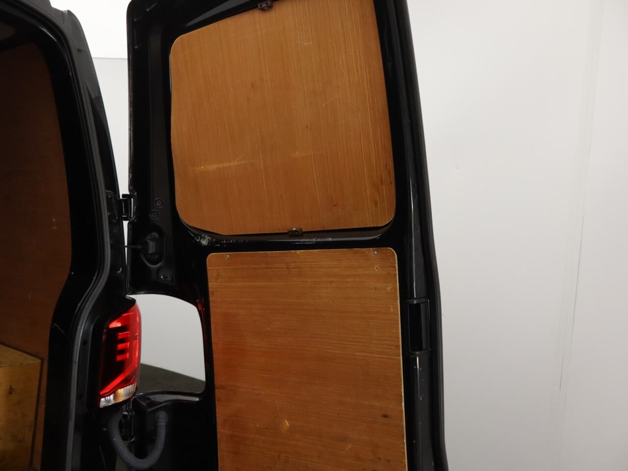Volkswagen Transporter 2.0 TDI T30 Highline — image 44