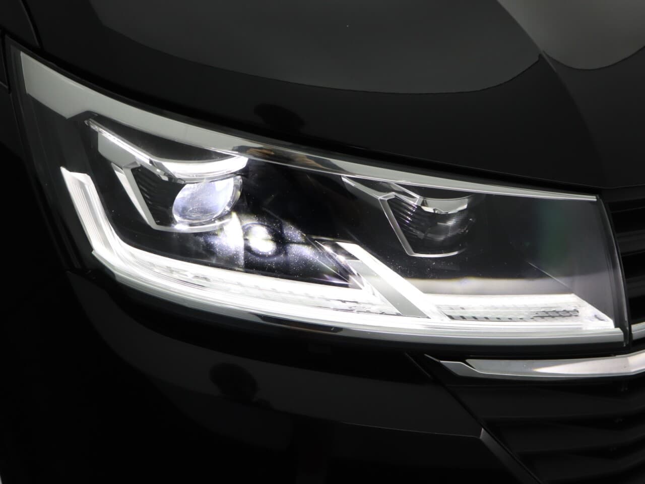 Volkswagen Transporter 2.0 TDI T30 Highline — image 52