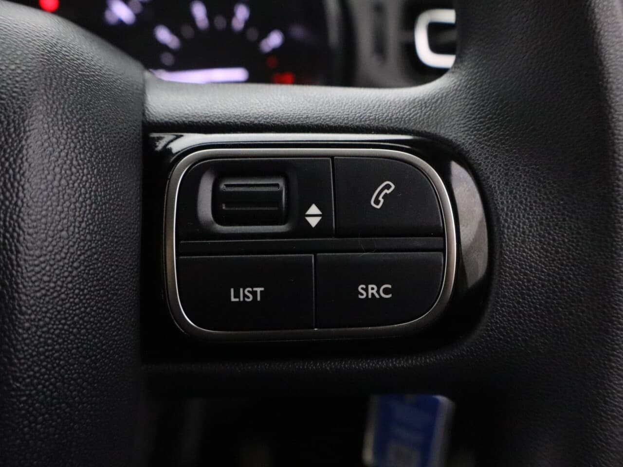 Citroen C3 1.2 PureTech C-Series Edition — image 18