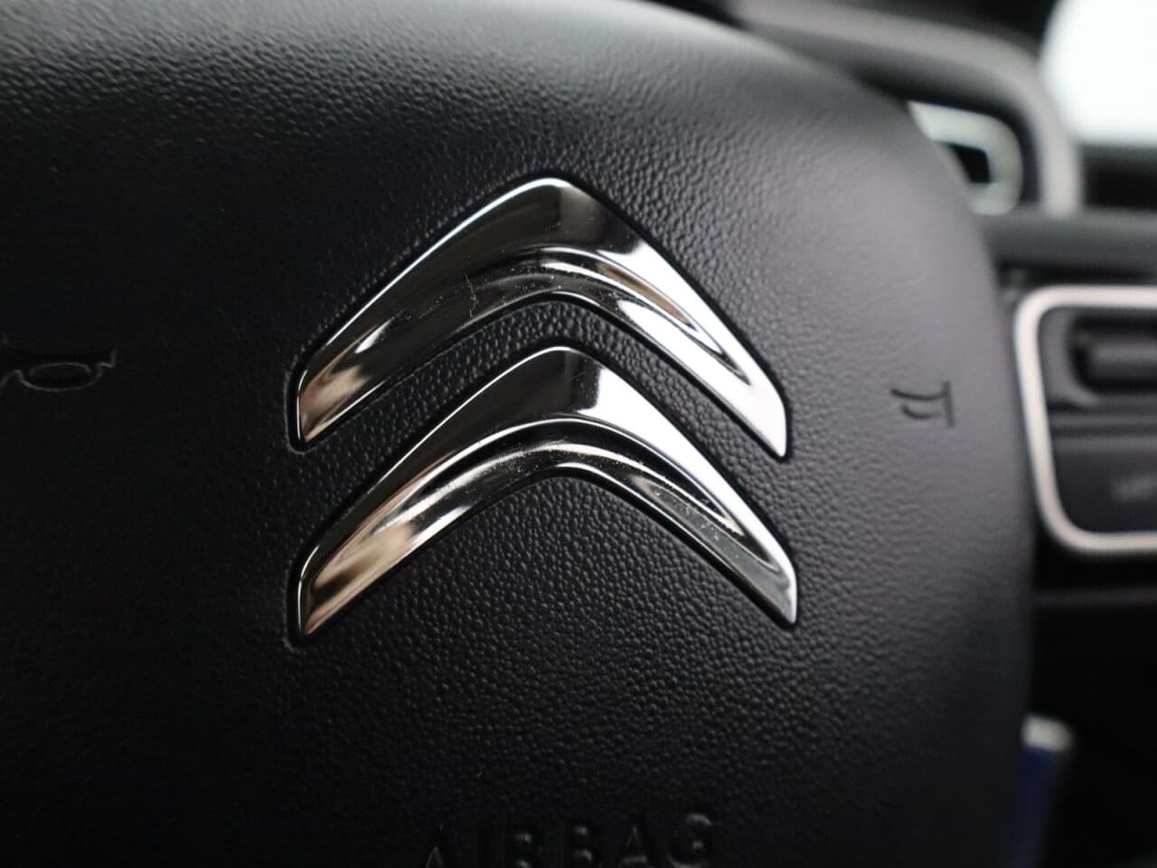 Citroen C3 1.2 PureTech C-Series Edition — image 20
