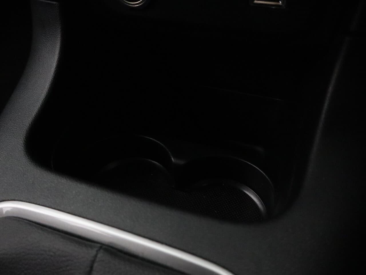 Citroen C3 1.2 PureTech C-Series Edition — image 26