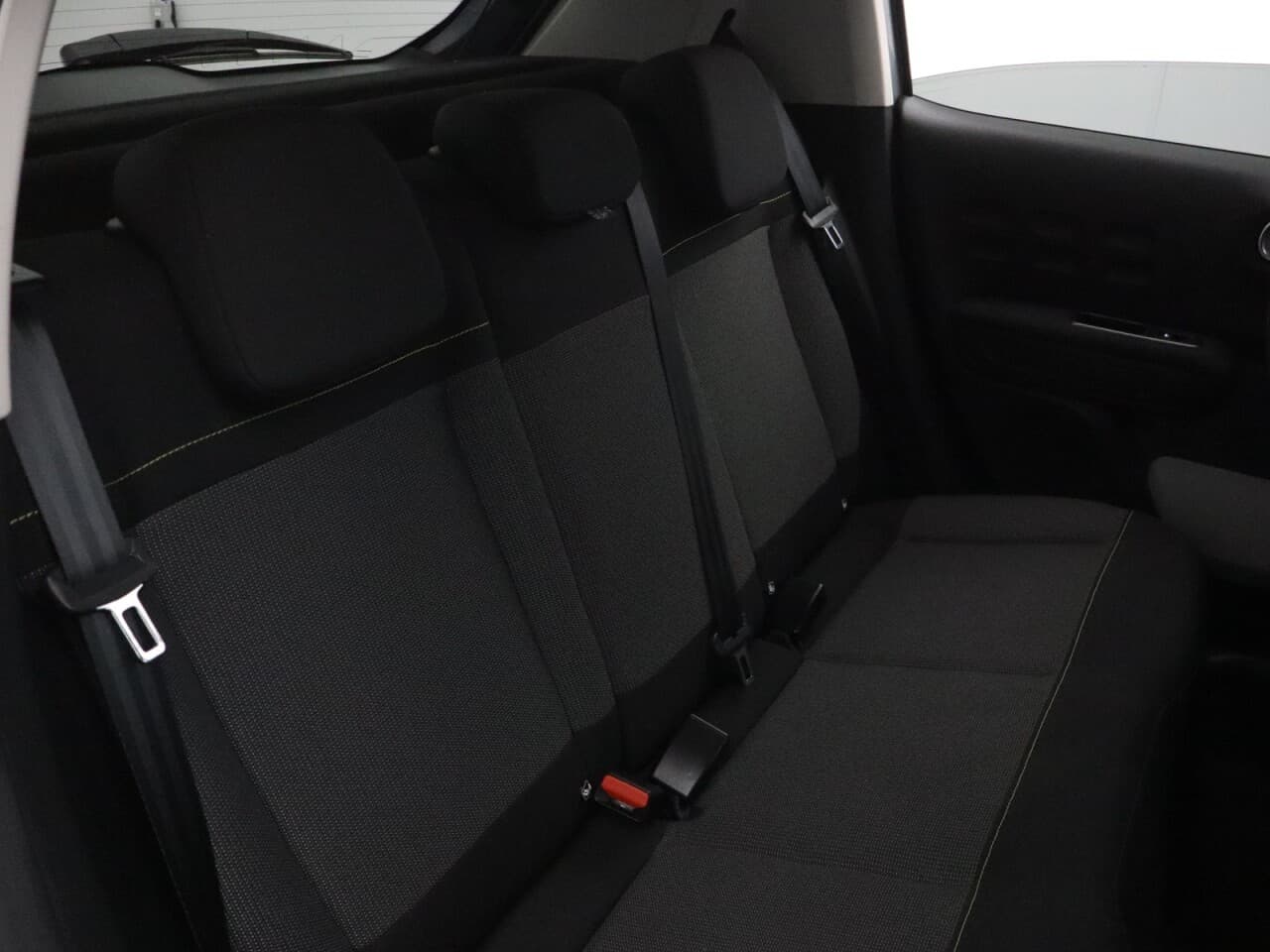 Citroen C3 1.2 PureTech C-Series Edition — image 38