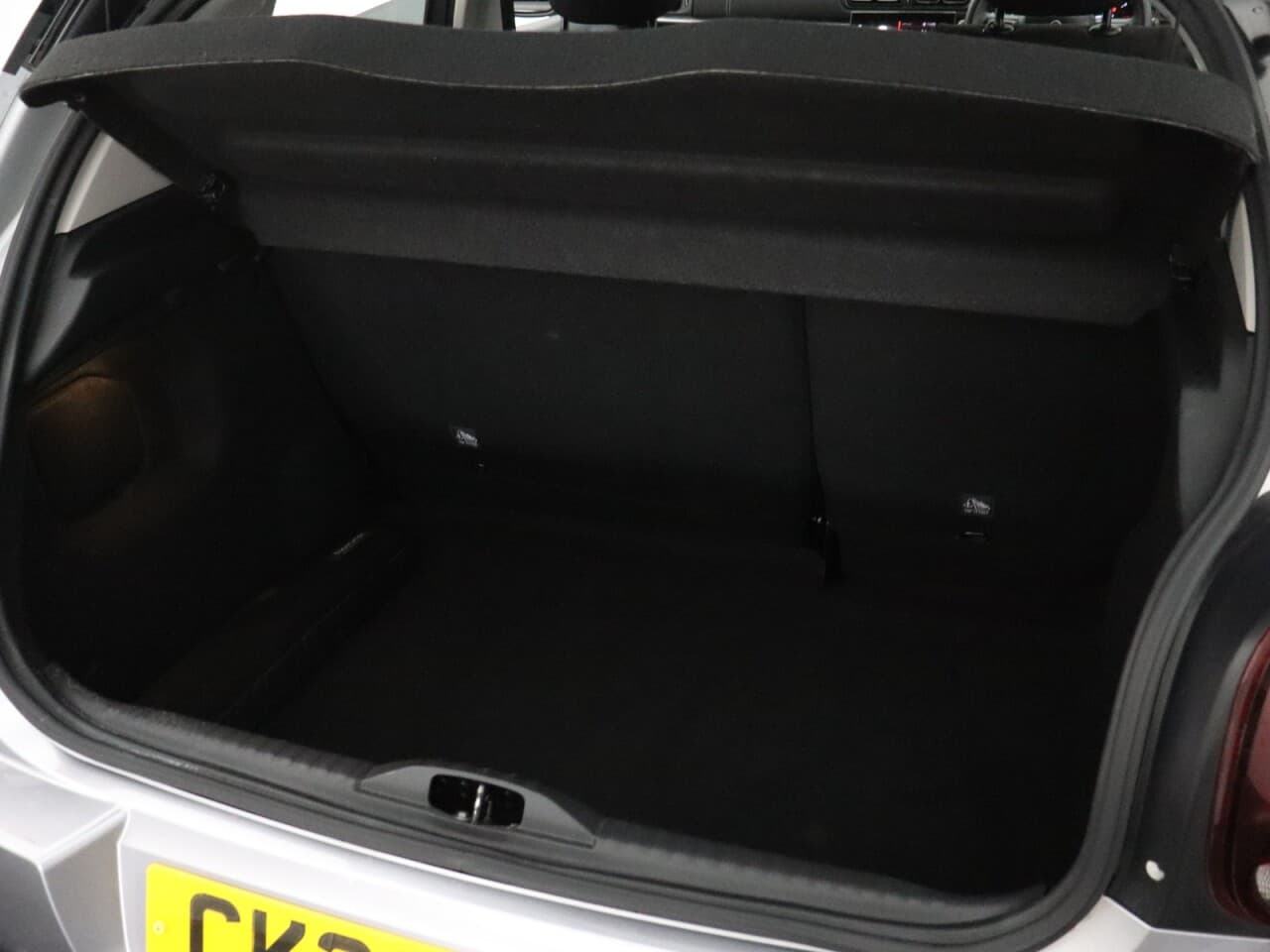 Citroen C3 1.2 PureTech C-Series Edition — image 40