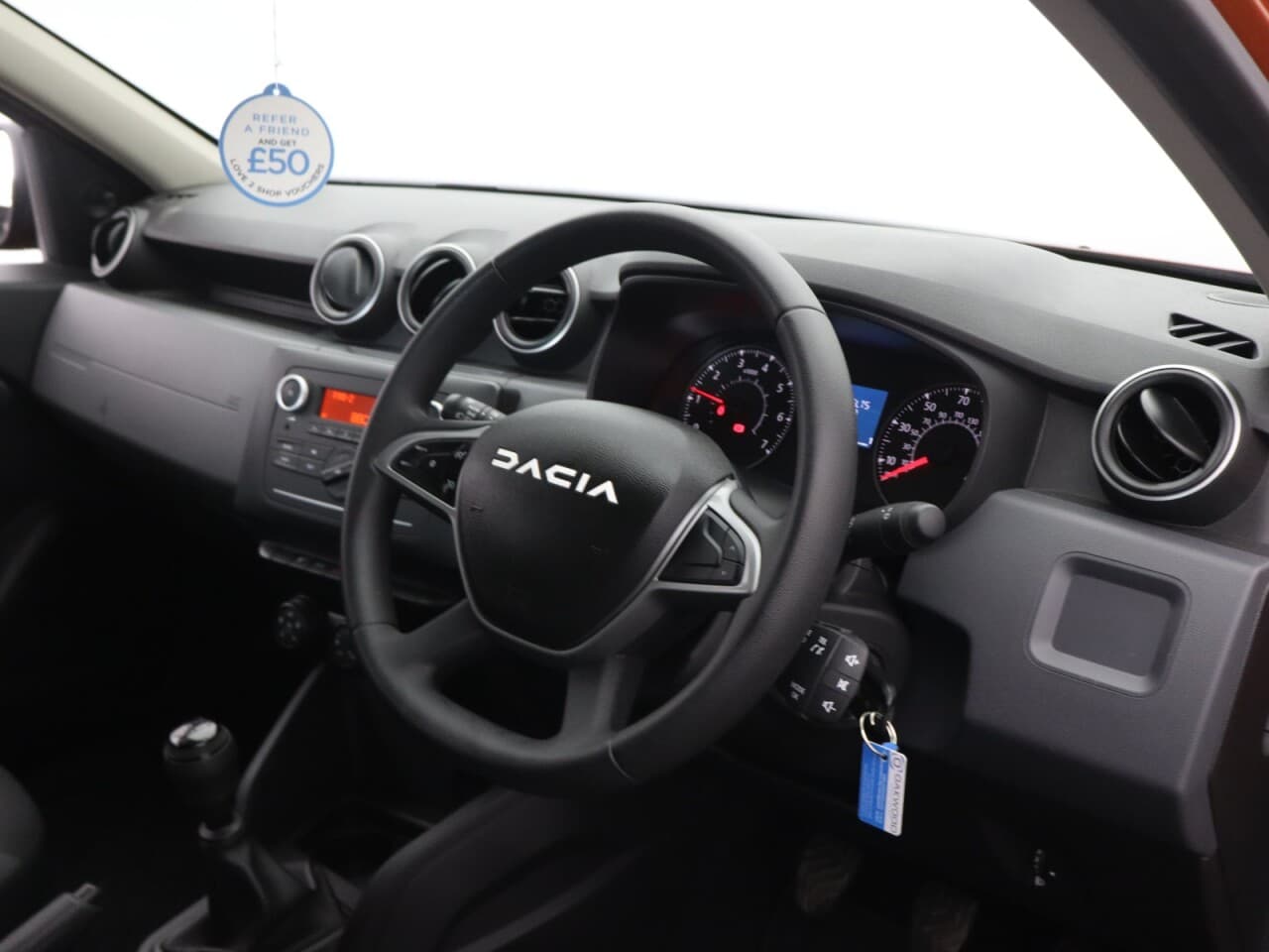 Dacia Duster 1.0 TCe Essential — image 13
