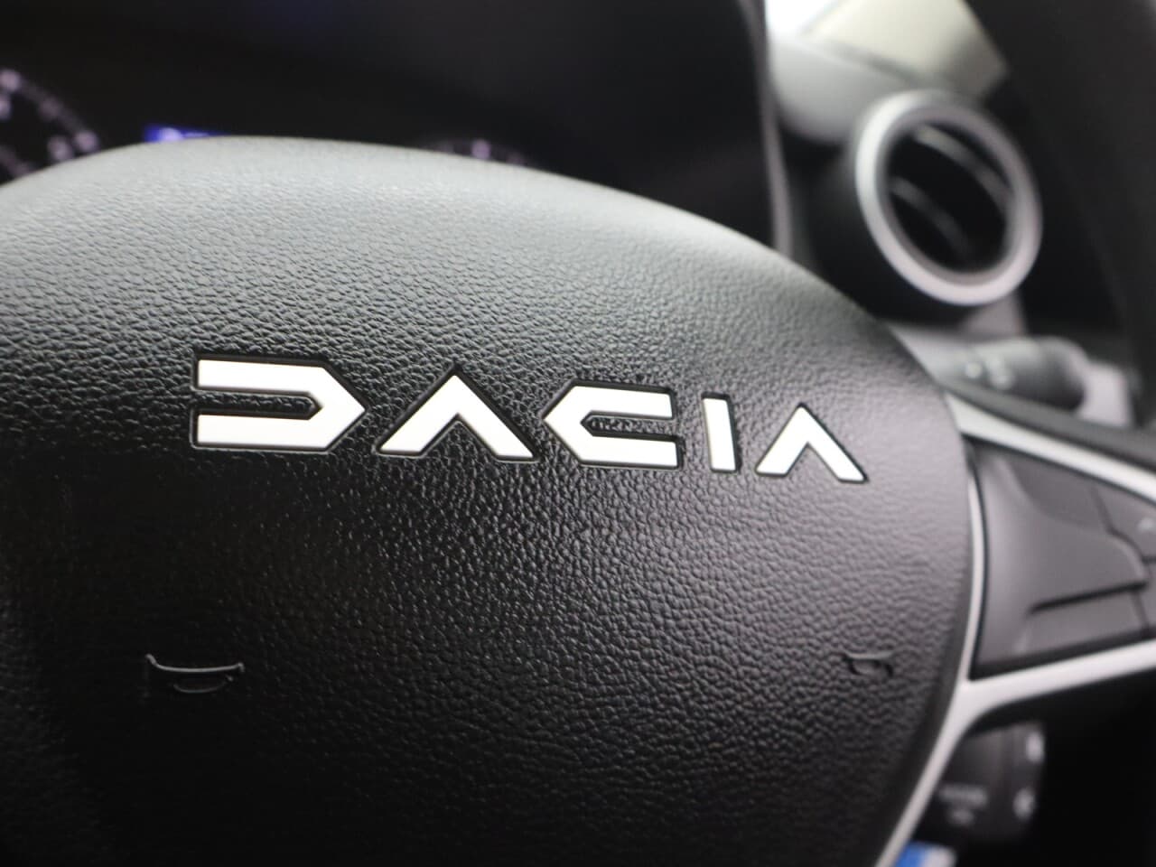 Dacia Duster 1.0 TCe Essential — image 20