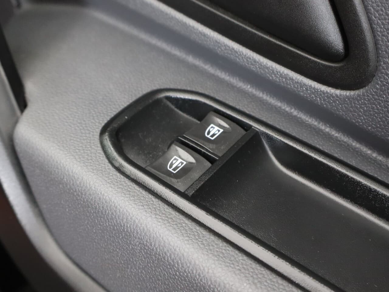 Dacia Duster 1.0 TCe Essential — image 39