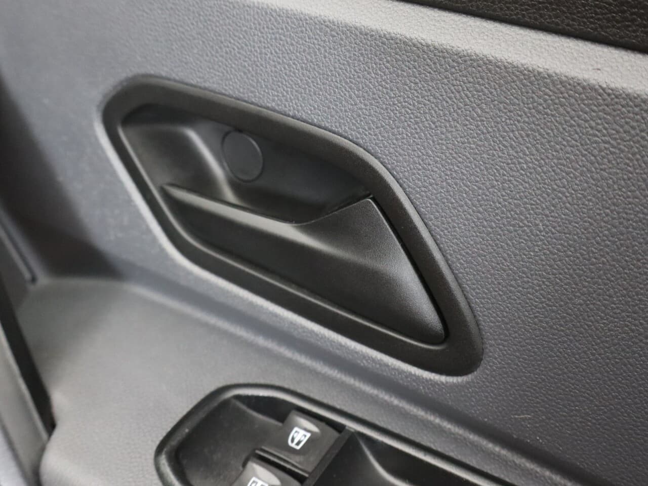 Dacia Duster 1.0 TCe Essential — image 40