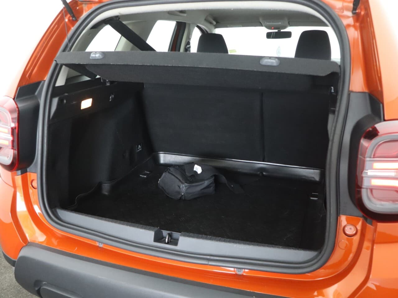 Dacia Duster 1.0 TCe Essential — image 37