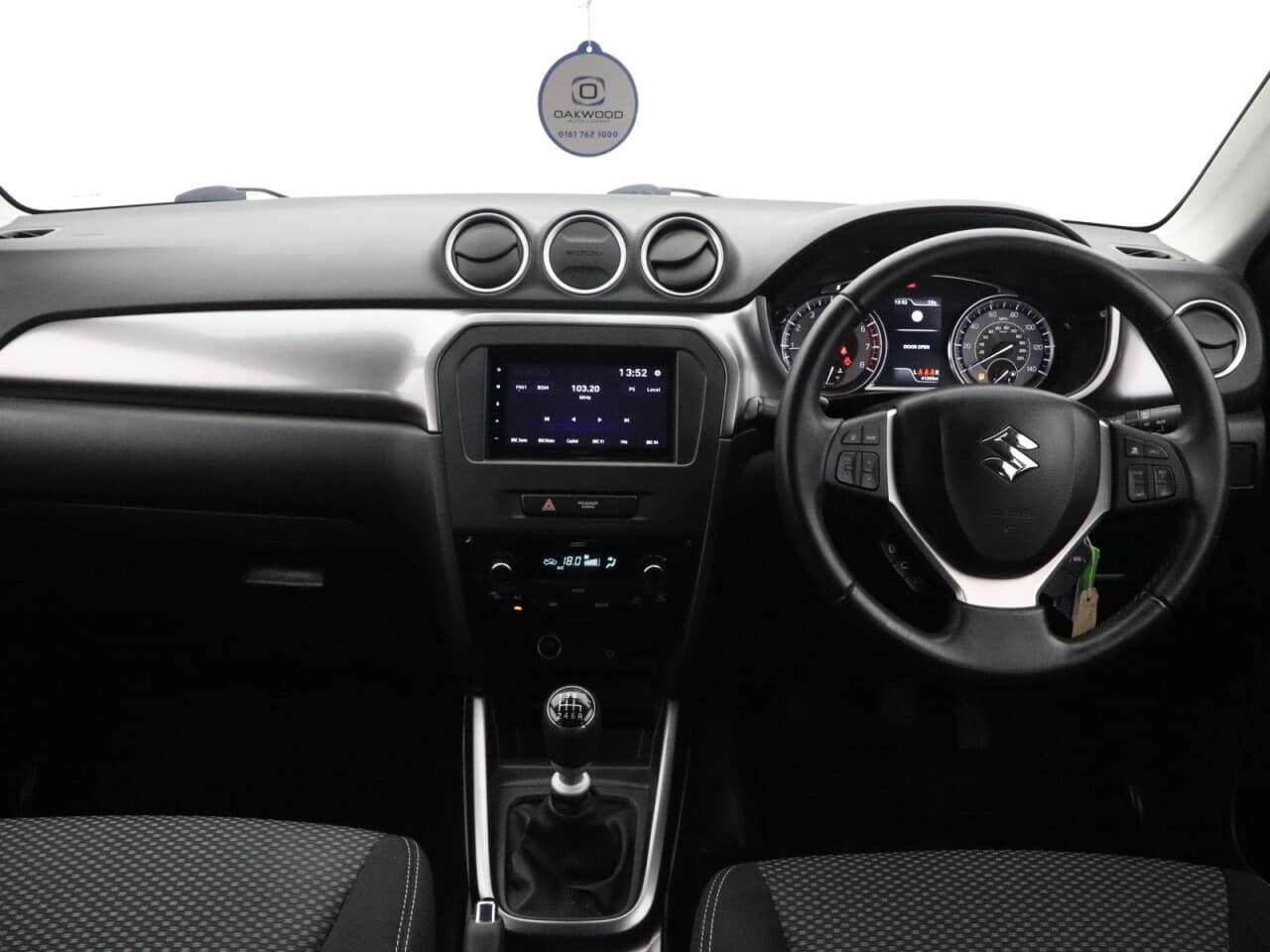 Suzuki Vitara 1.4 Boosterjet MHEV SZ-T — image 12