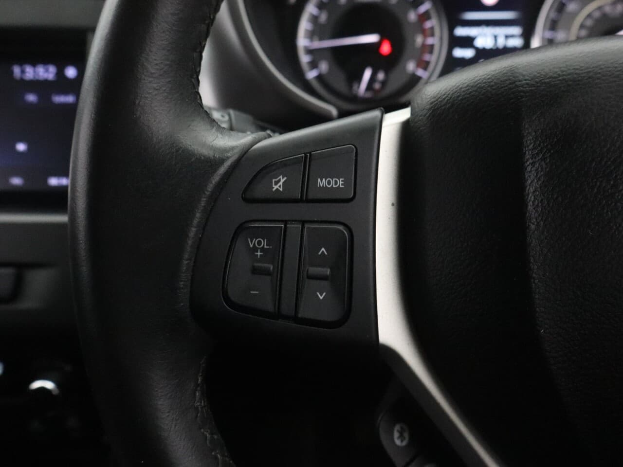 Suzuki Vitara 1.4 Boosterjet MHEV SZ-T — image 17