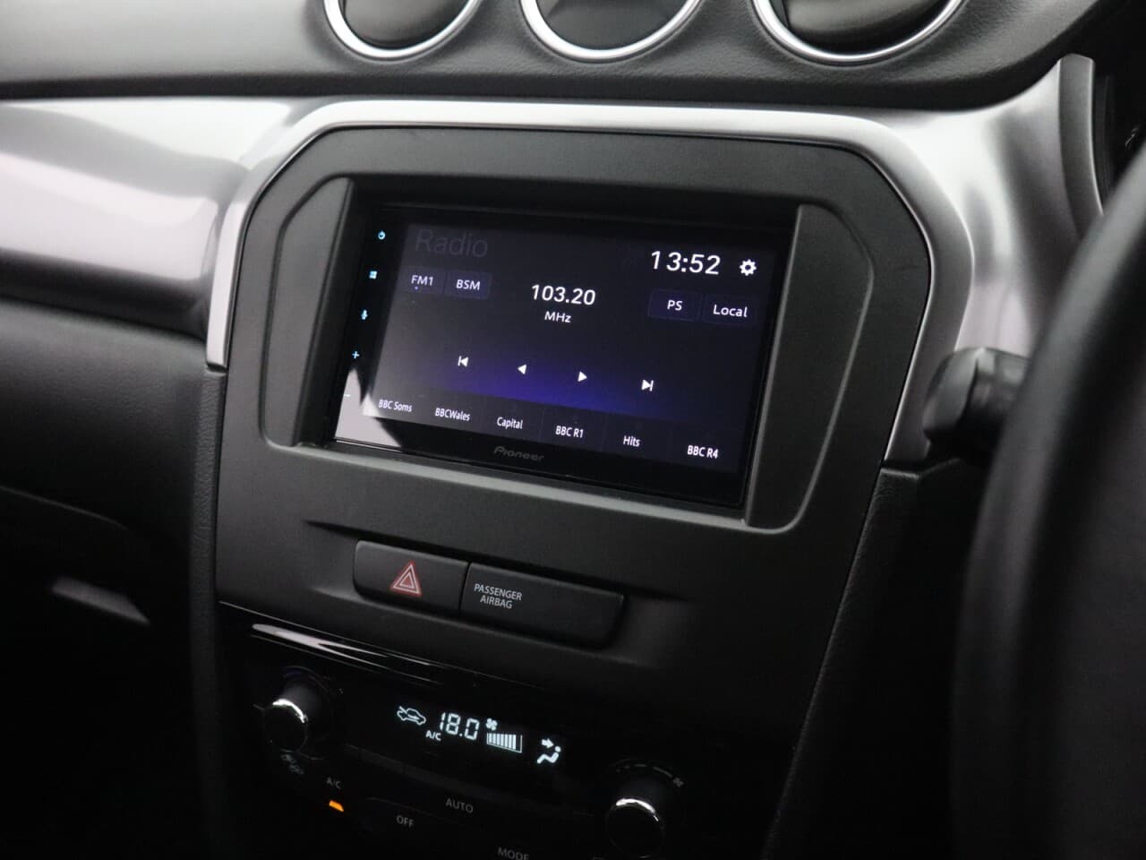 Suzuki Vitara 1.4 Boosterjet MHEV SZ-T — image 22