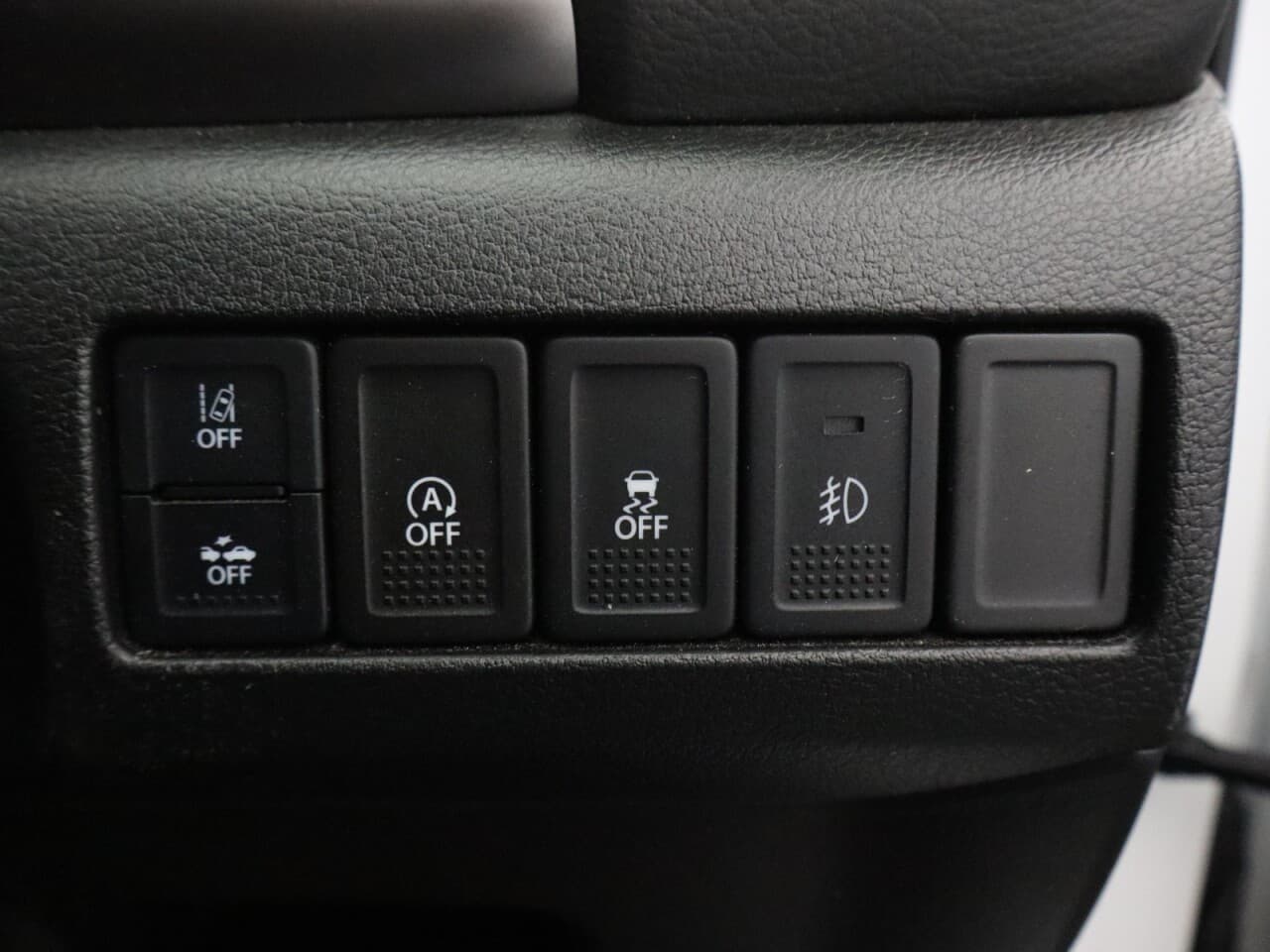 Suzuki Vitara 1.4 Boosterjet MHEV SZ-T — image 34