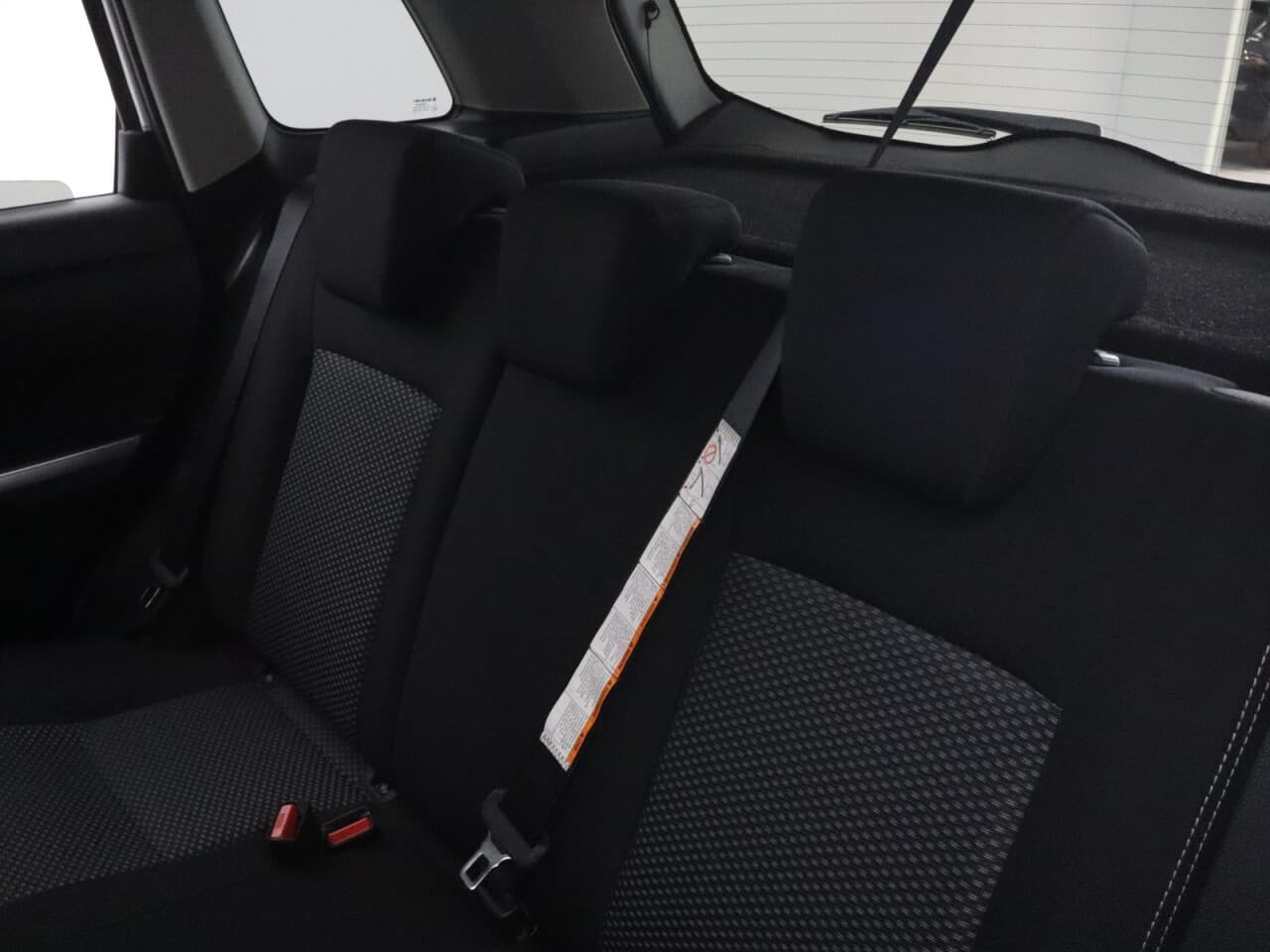 Suzuki Vitara 1.4 Boosterjet MHEV SZ-T — image 38