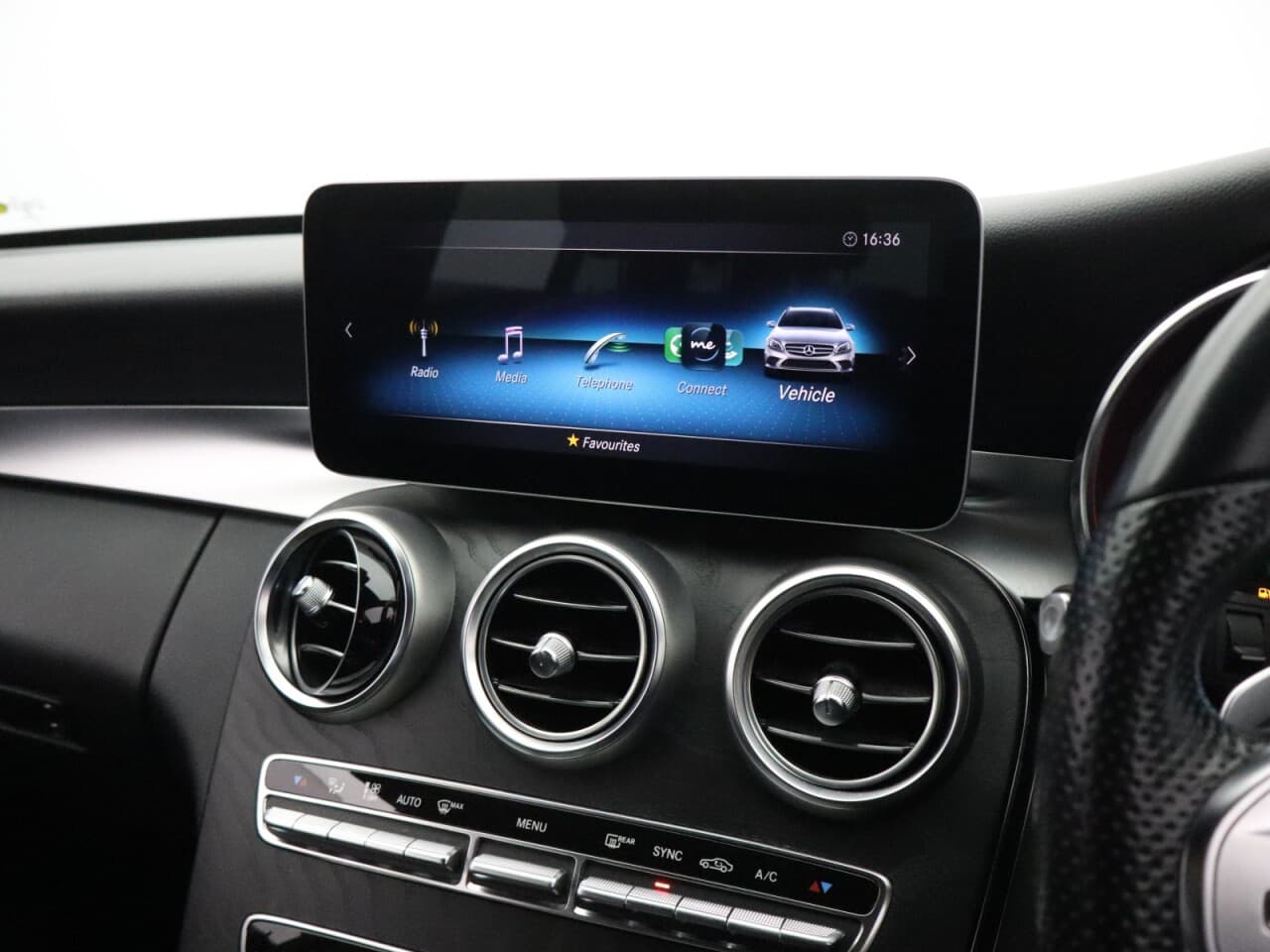 Mercedes-Benz C Class 1.5 C200 MHEV EQ Boost AMG Line — image 22