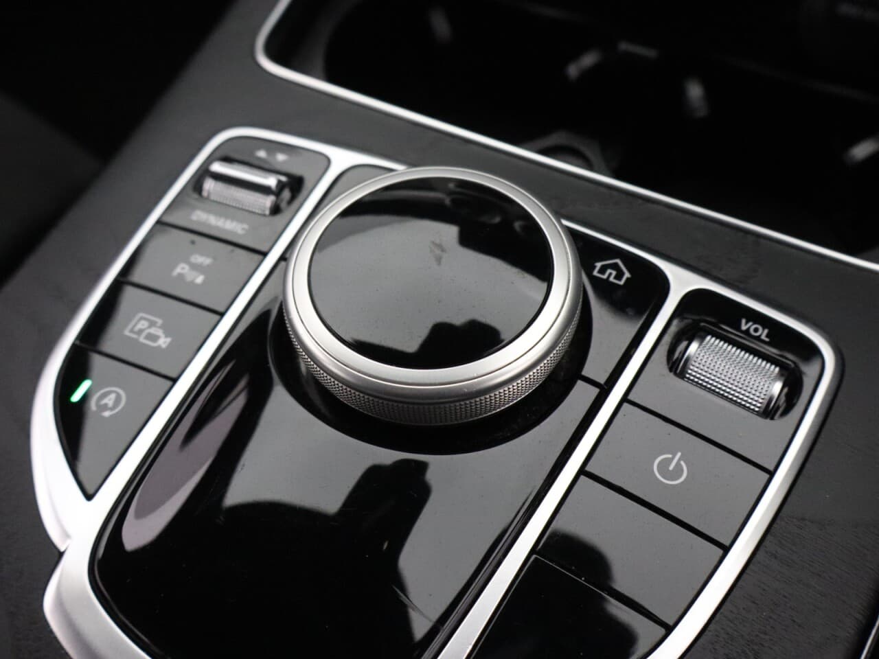 Mercedes-Benz C Class 1.5 C200 MHEV EQ Boost AMG Line — image 26