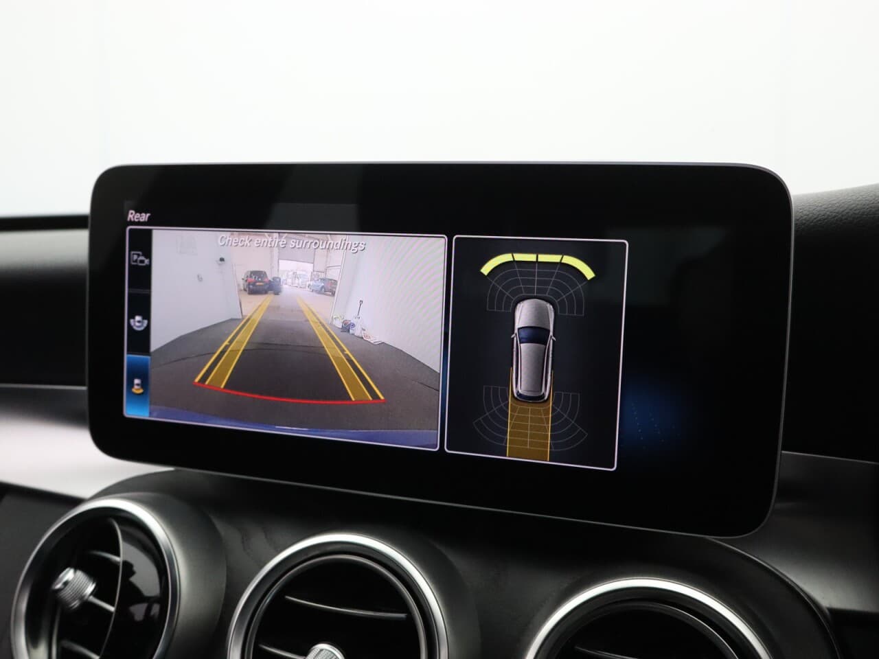 Mercedes-Benz C Class 1.5 C200 MHEV EQ Boost AMG Line — image 29