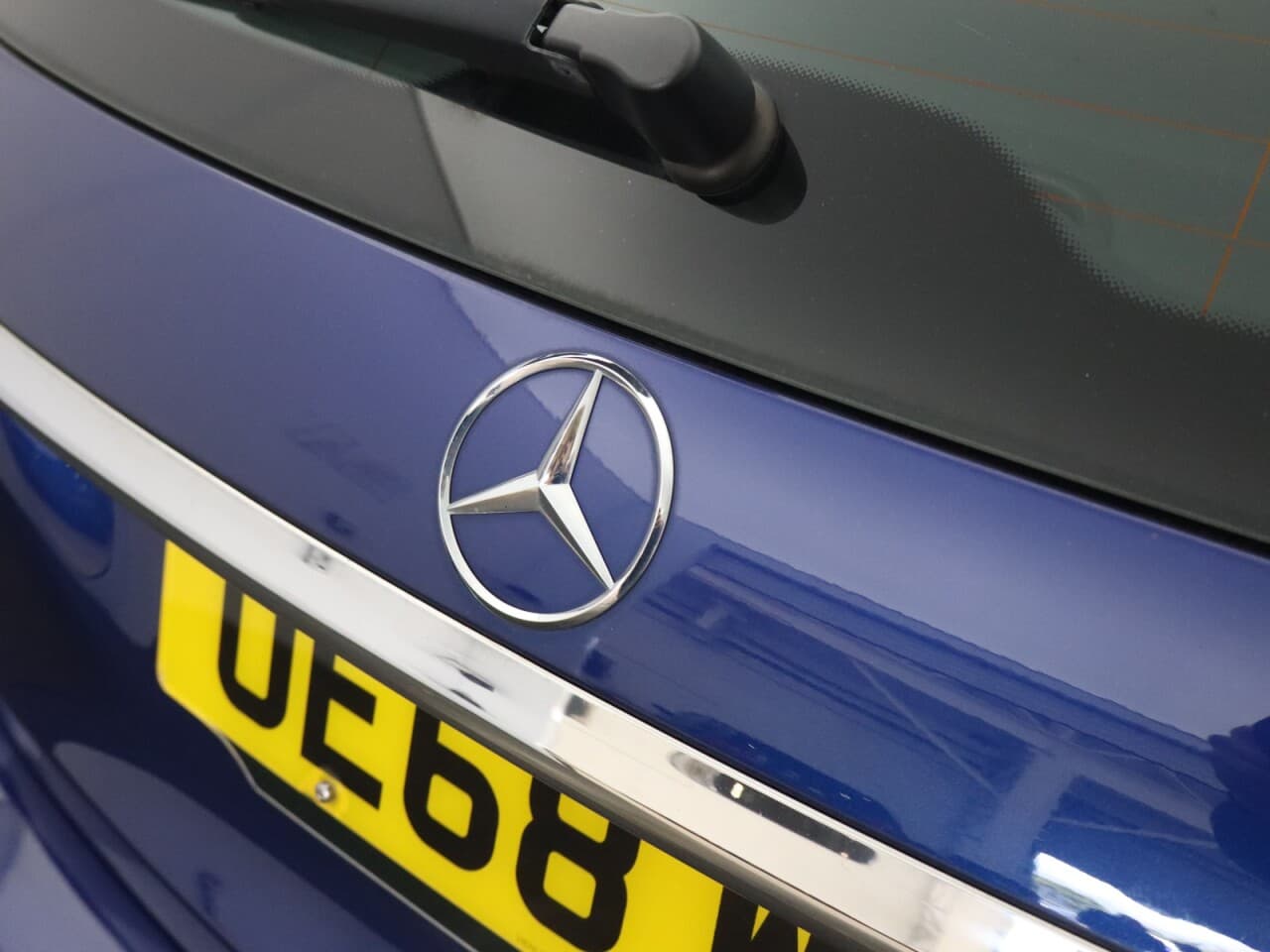 Mercedes-Benz C Class 1.5 C200 MHEV EQ Boost AMG Line — image 52