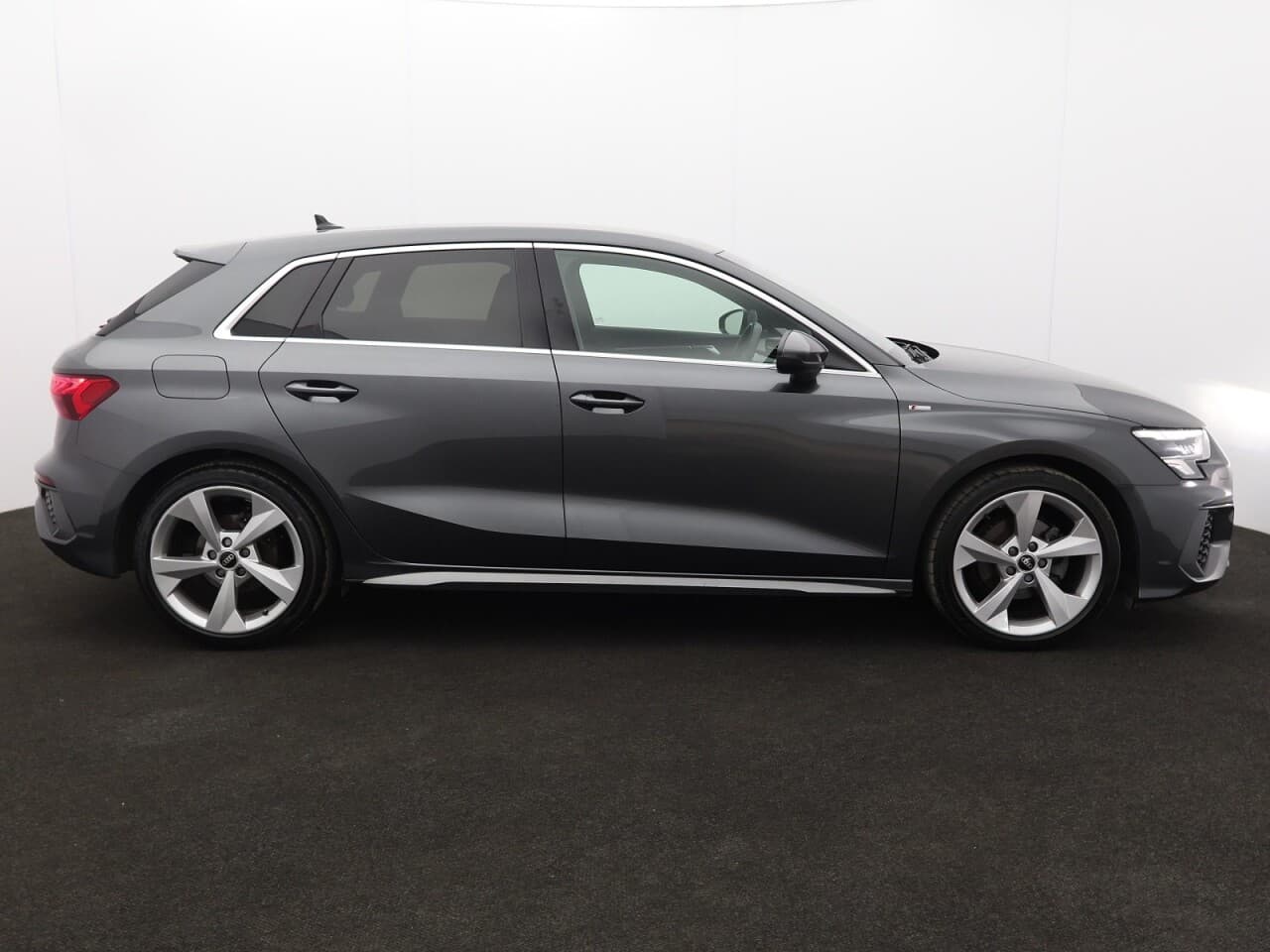 Audi A3 1.0 TFSI 30 S line Sportback — image 11