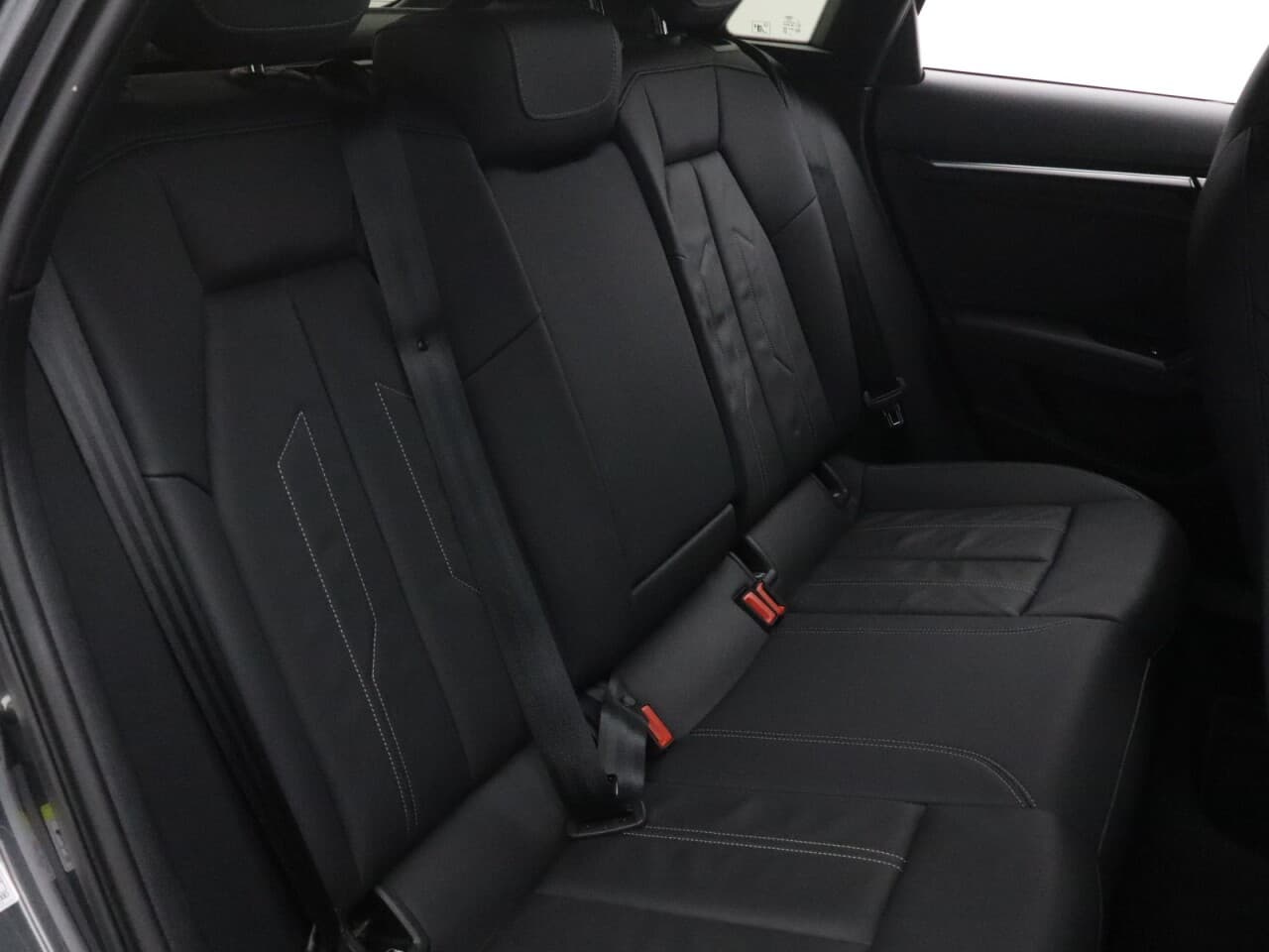 Audi A3 1.0 TFSI 30 S line Sportback — image 42